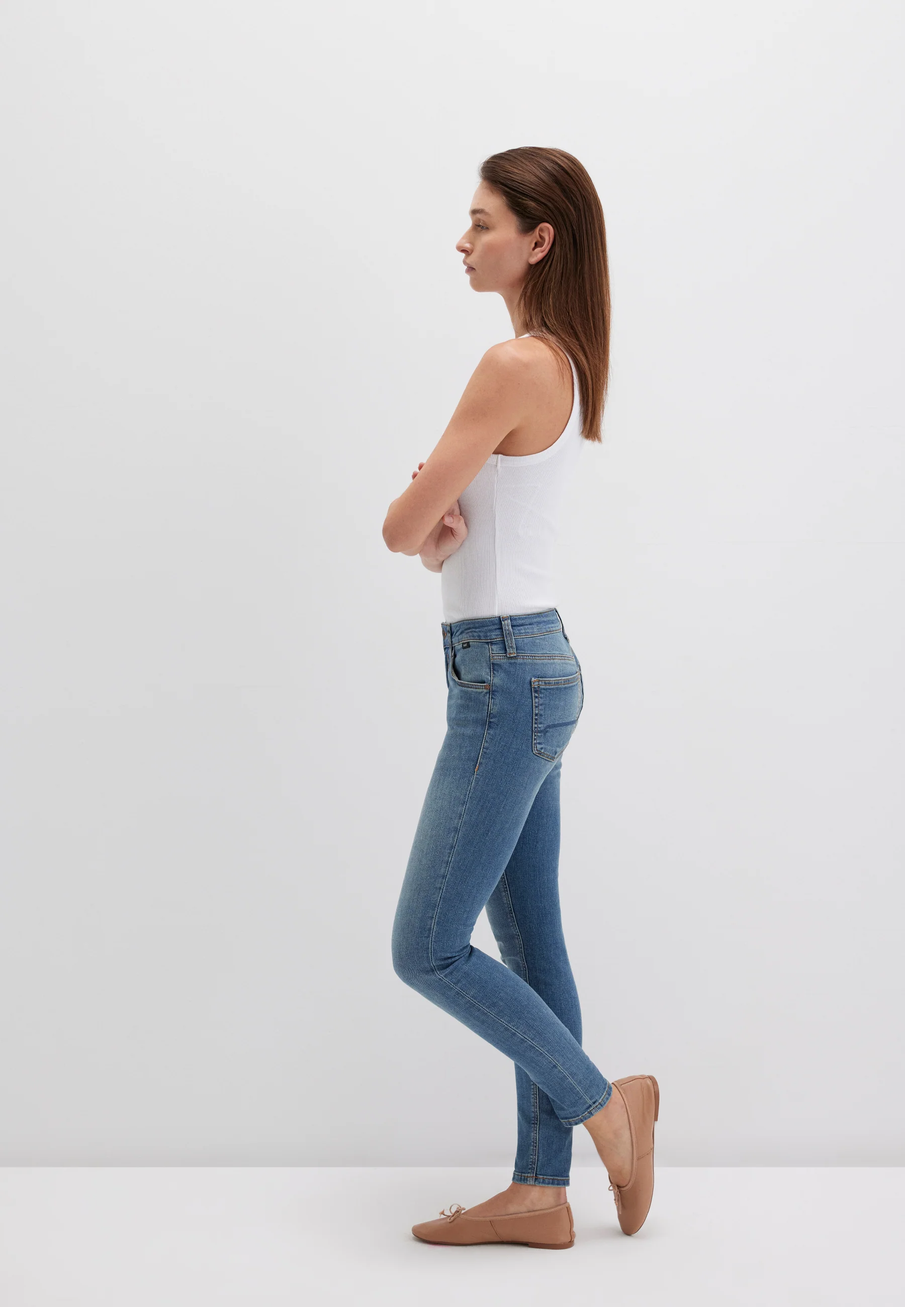 ADRIANA | Mid-Rise, Super Skinny - Image 3