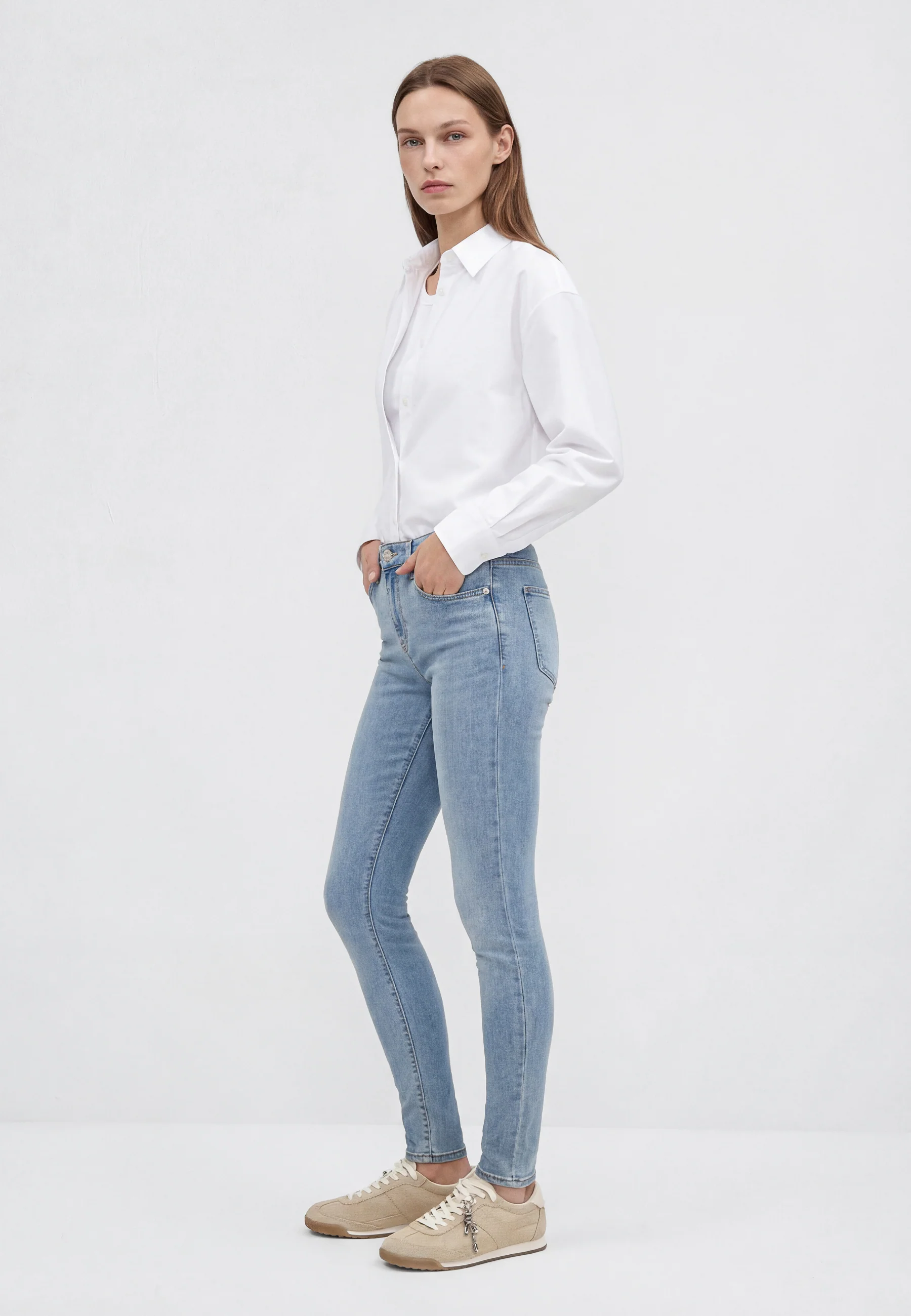 ADRIANA | Mid-Rise, Super Skinny - Image 3