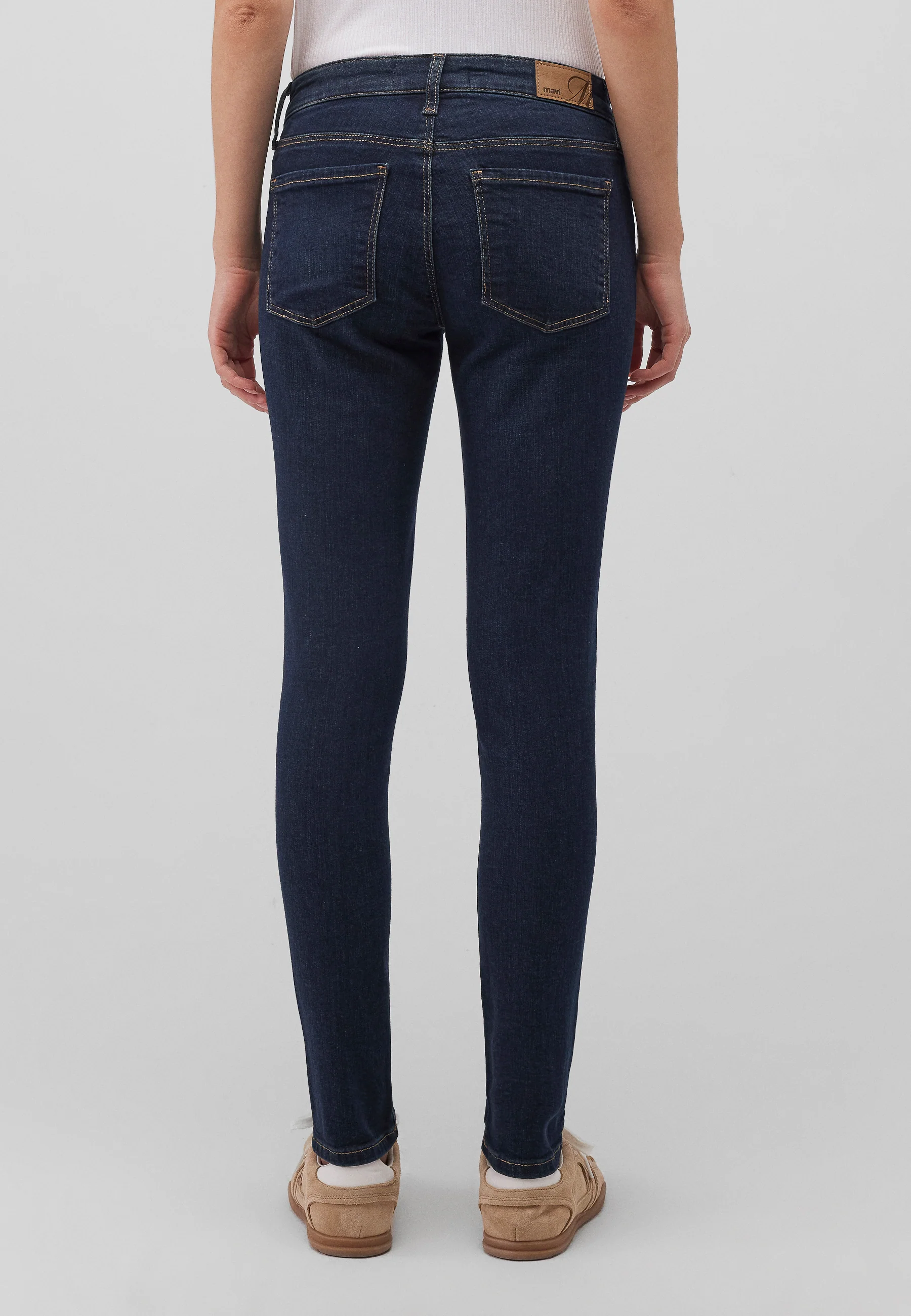 ADRIANA | Mid-Rise, Super Skinny - Image 3