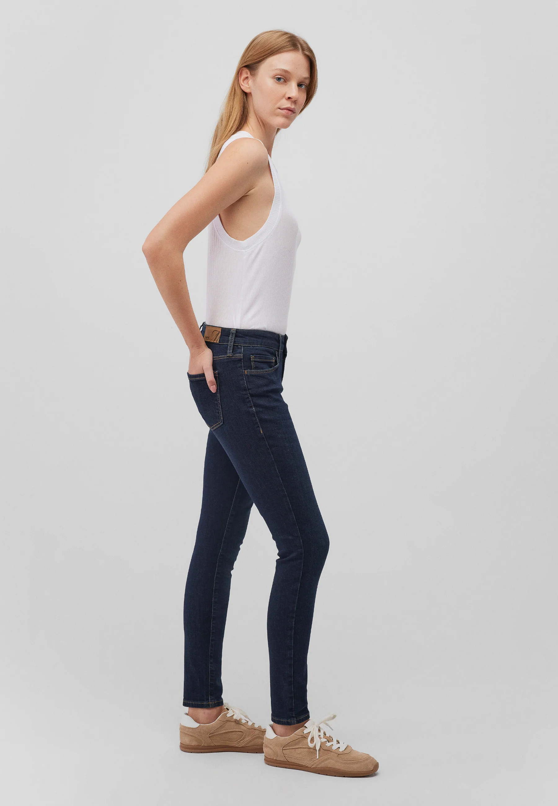 ADRIANA | Mid-Rise, Super Skinny - Image 4
