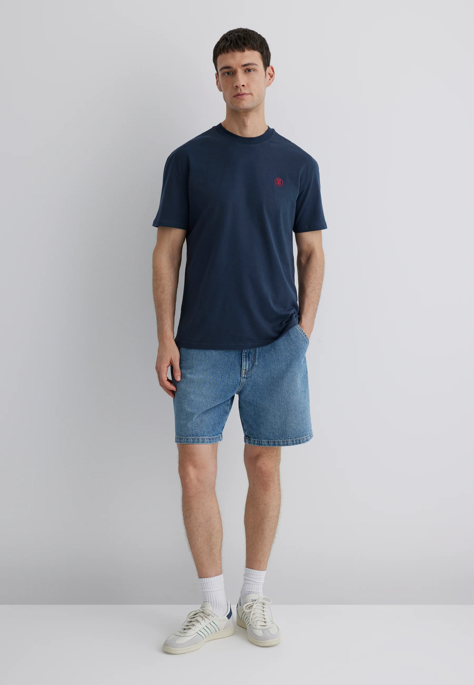 T-SHIRT | Basic Logo T-Shirt - Image 3