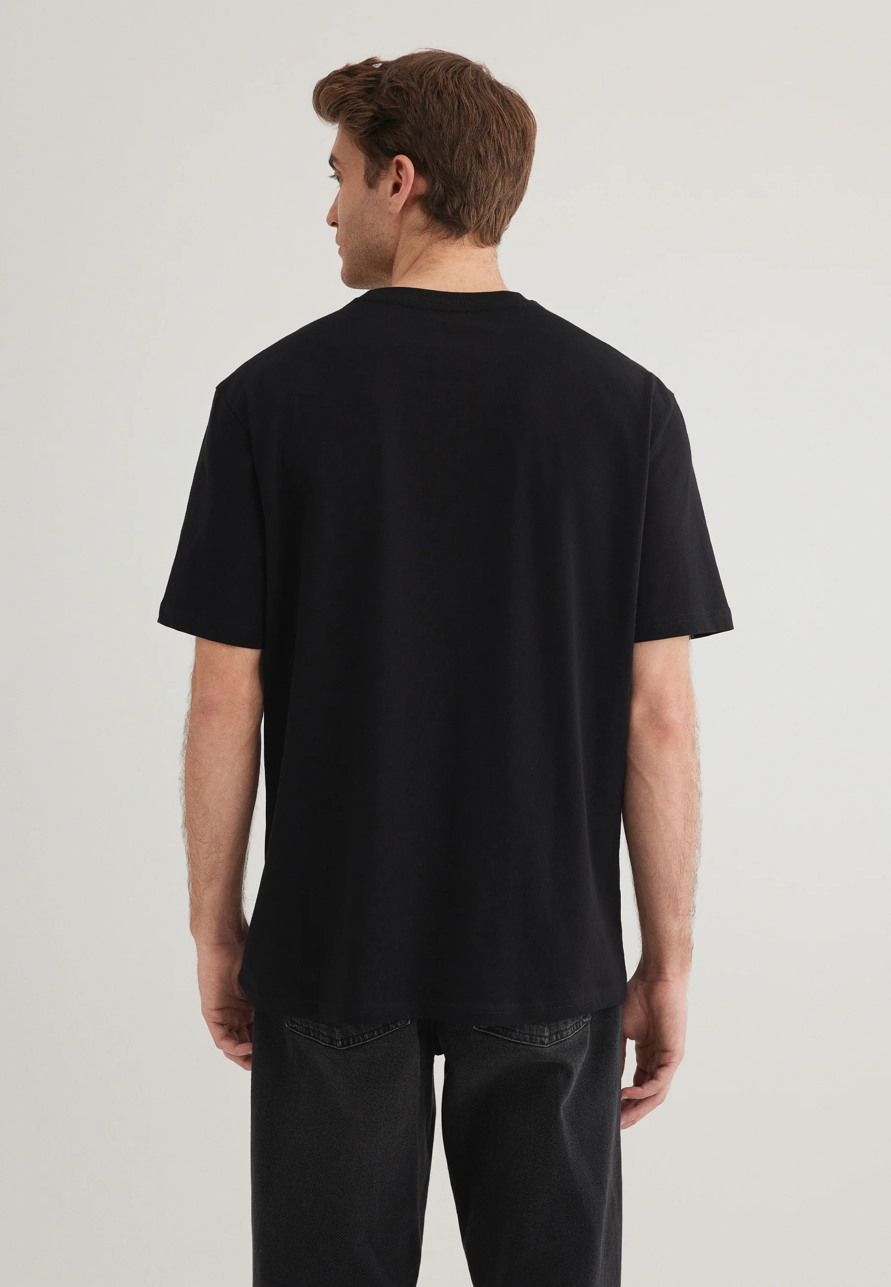 T-SHIRT | Basic Logo T-Shirt - Image 3