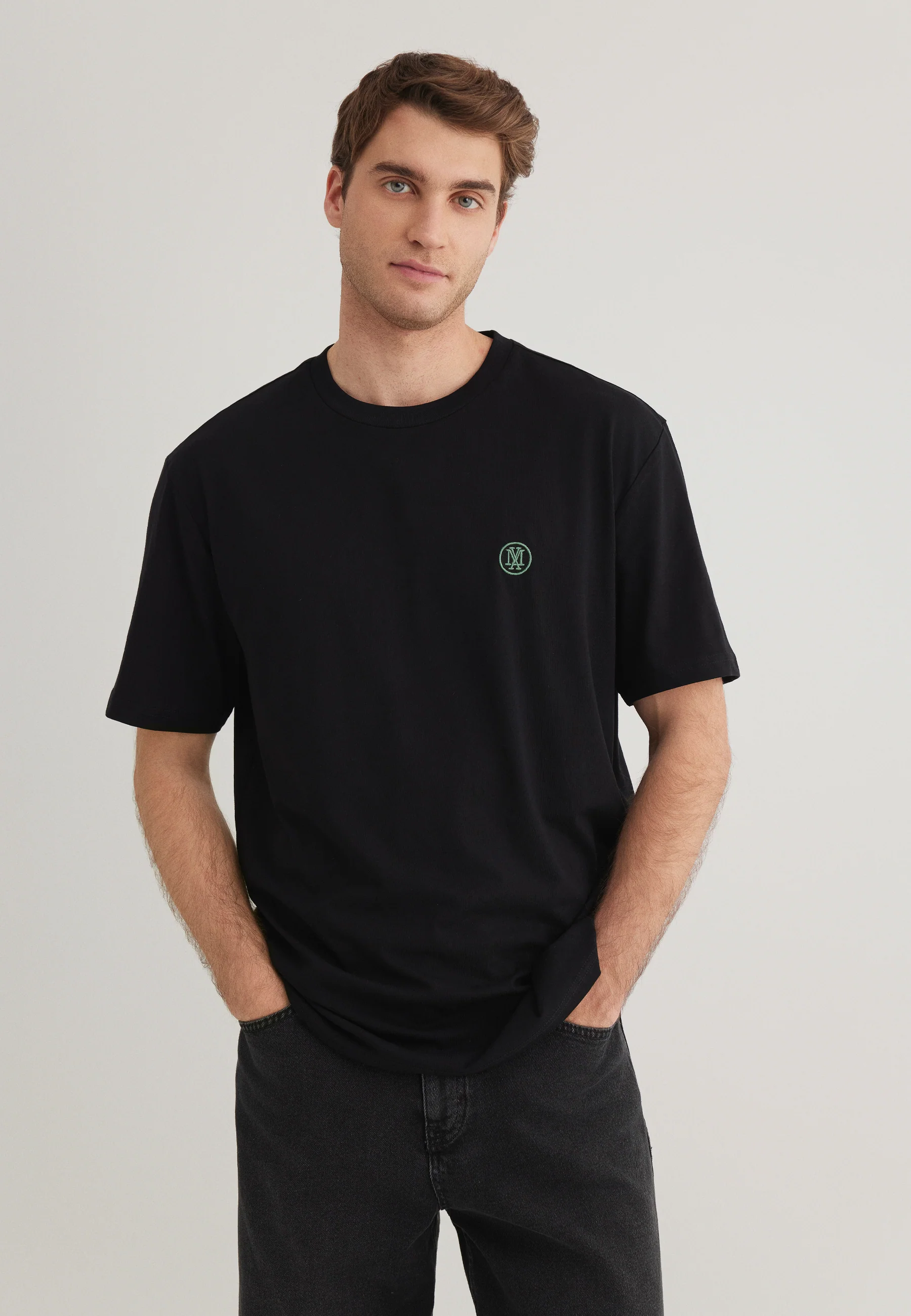 T-SHIRT | Basic Logo T-Shirt - Image 5