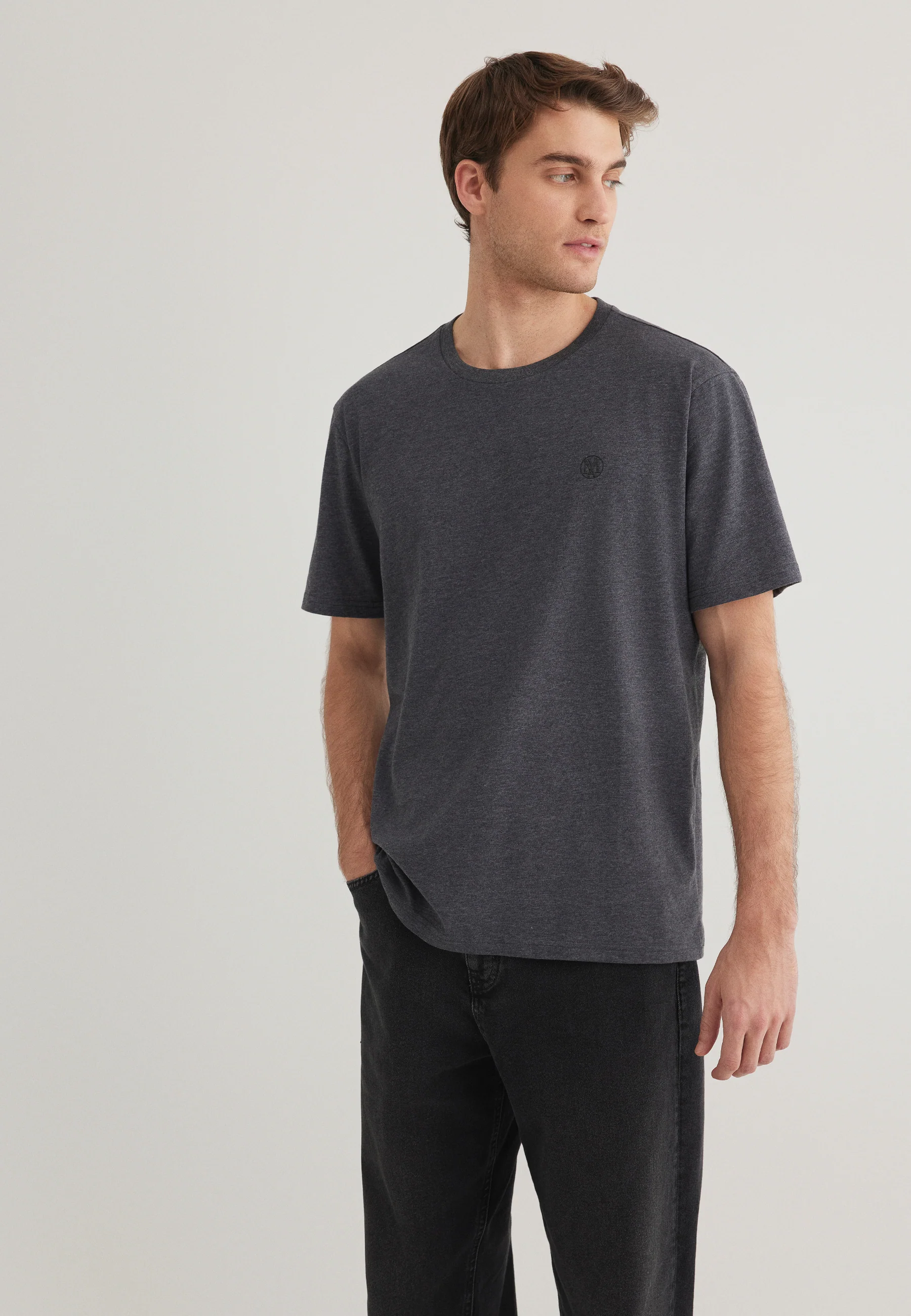 T-SHIRT | Basic T-Shirt - Image 3