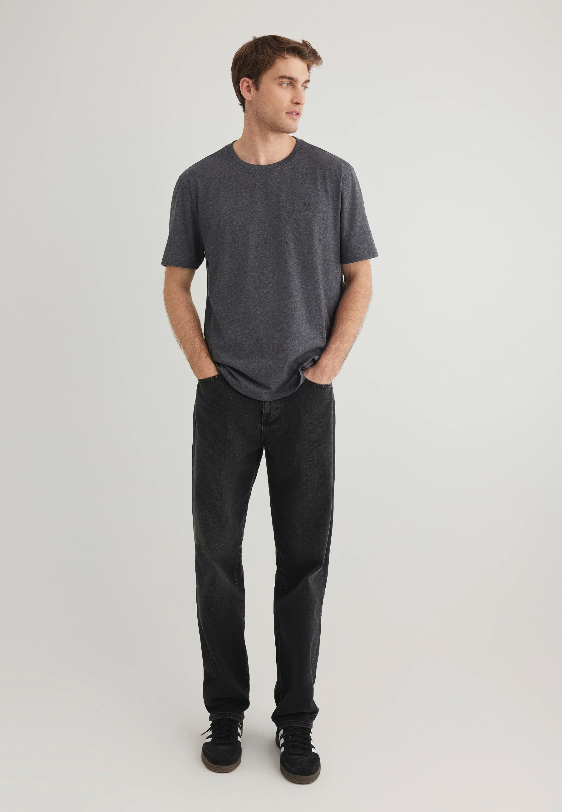 T-SHIRT | Basic T-Shirt - Image 4