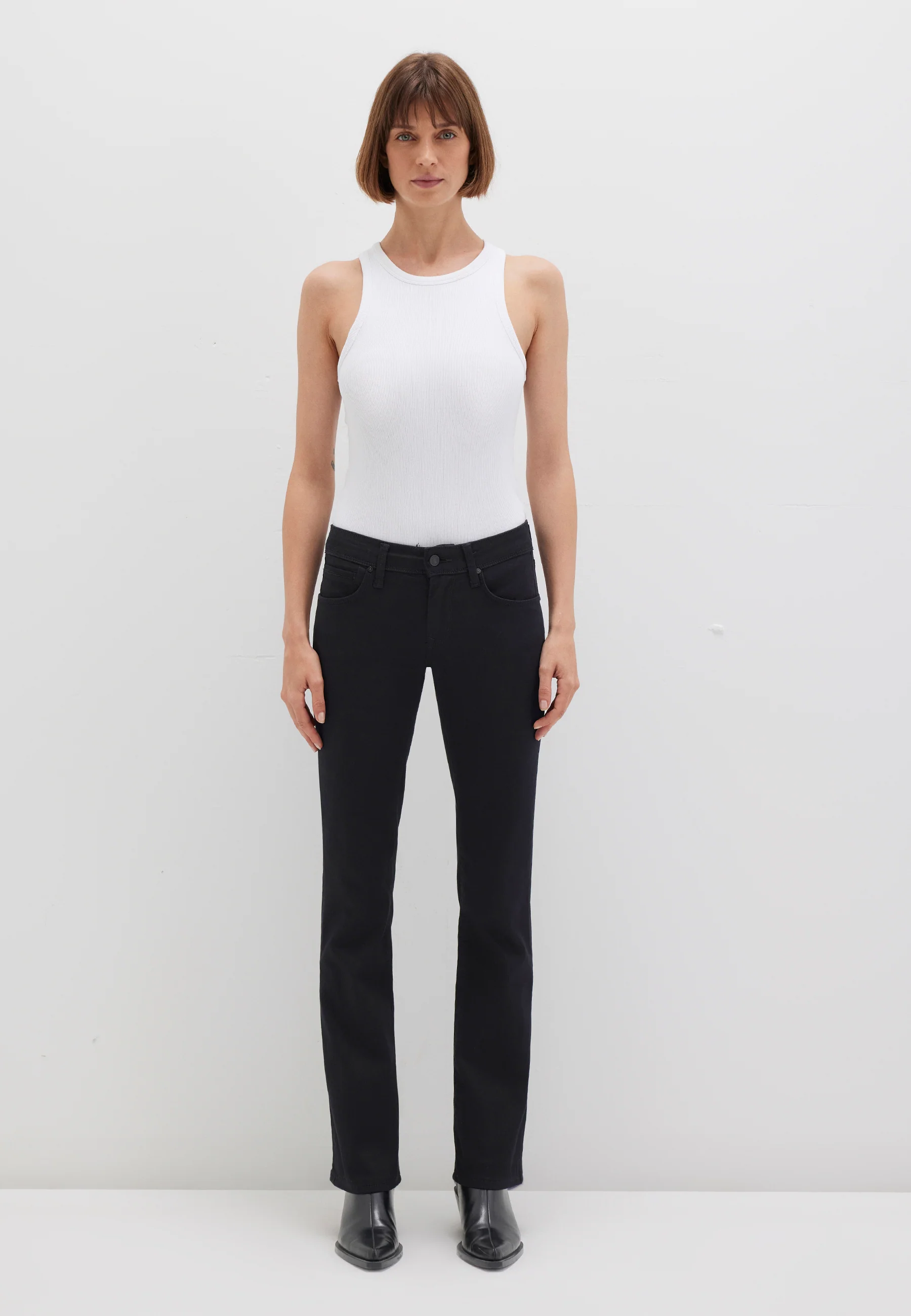 BELLA MID-RISE | Mid-Rise, Bootcut - Image 4