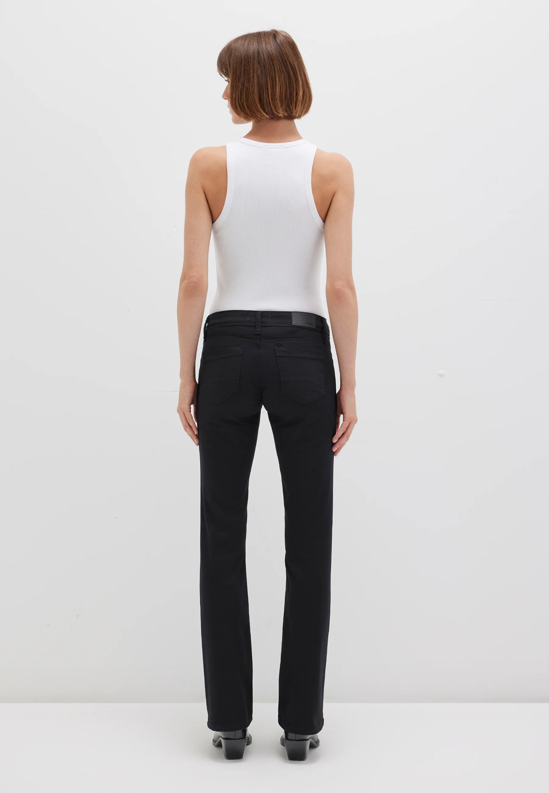 BELLA MID-RISE | Mid-Rise, Bootcut - Image 5