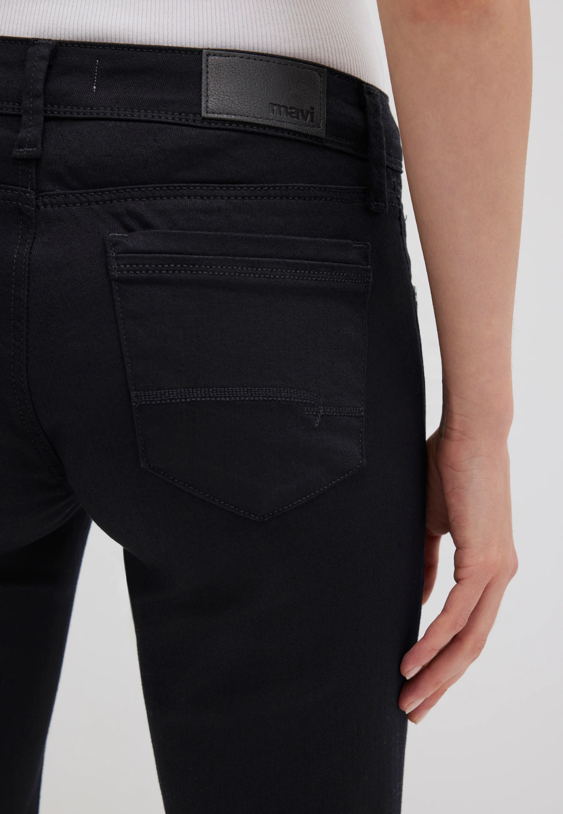 BELLA MID-RISE | Mid-Rise, Bootcut - Image 7