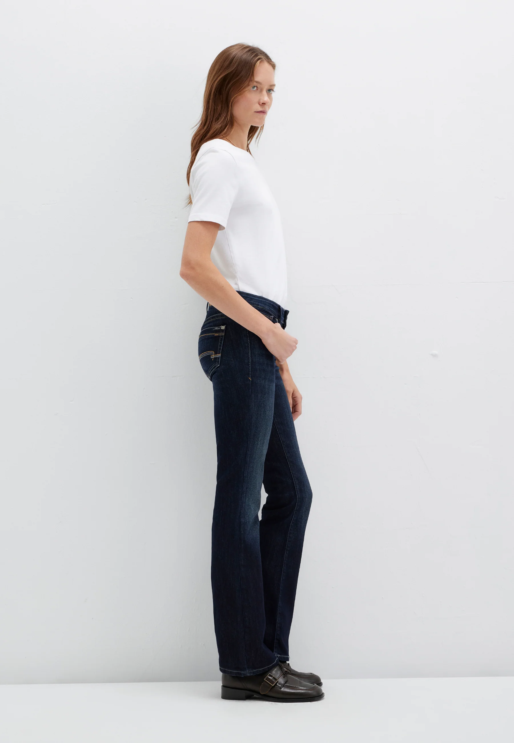 BELLA MID-RISE | Mid-Rise, Bootcut - Image 3