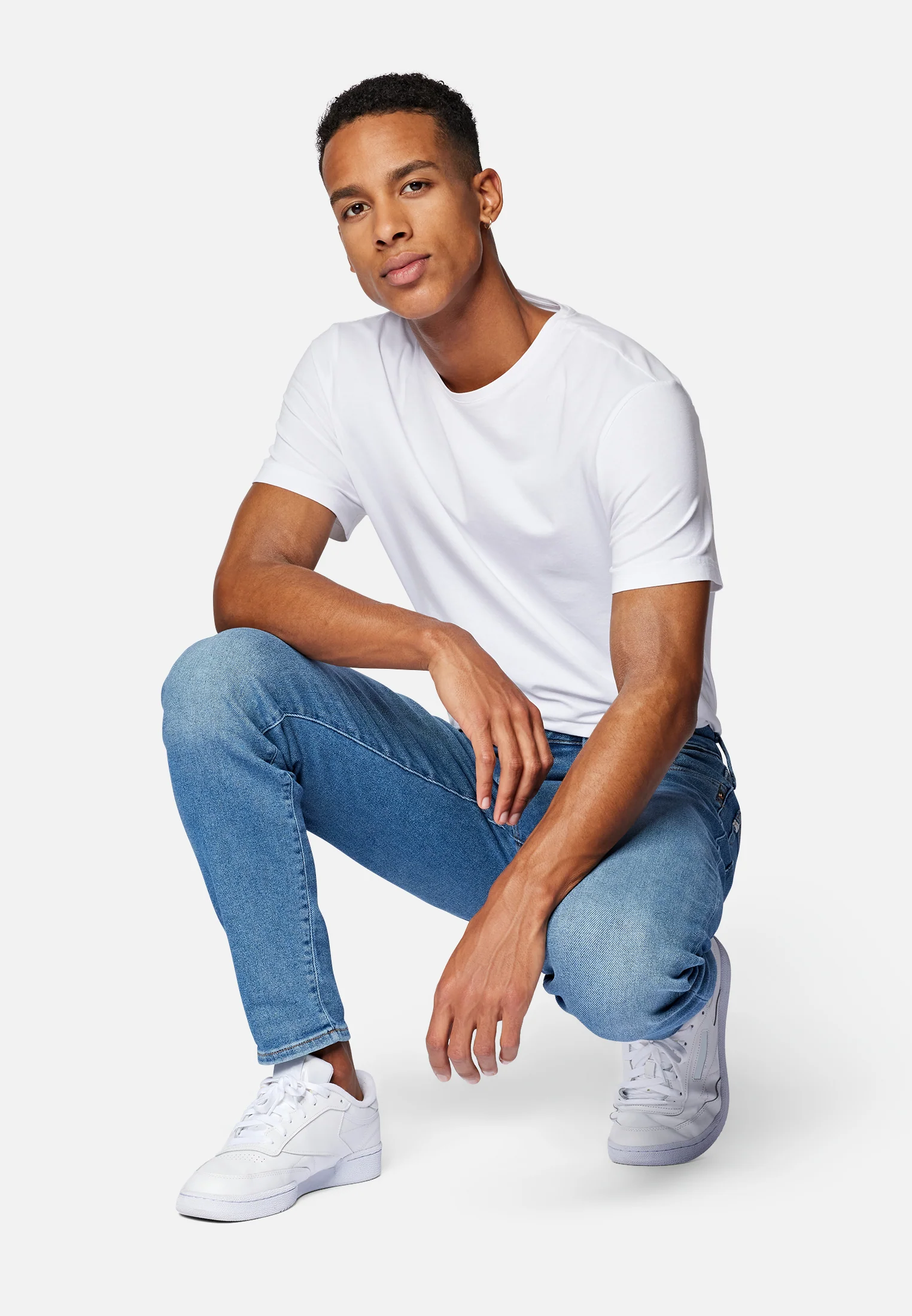 CHRIS | Tapered Leg - Image 3