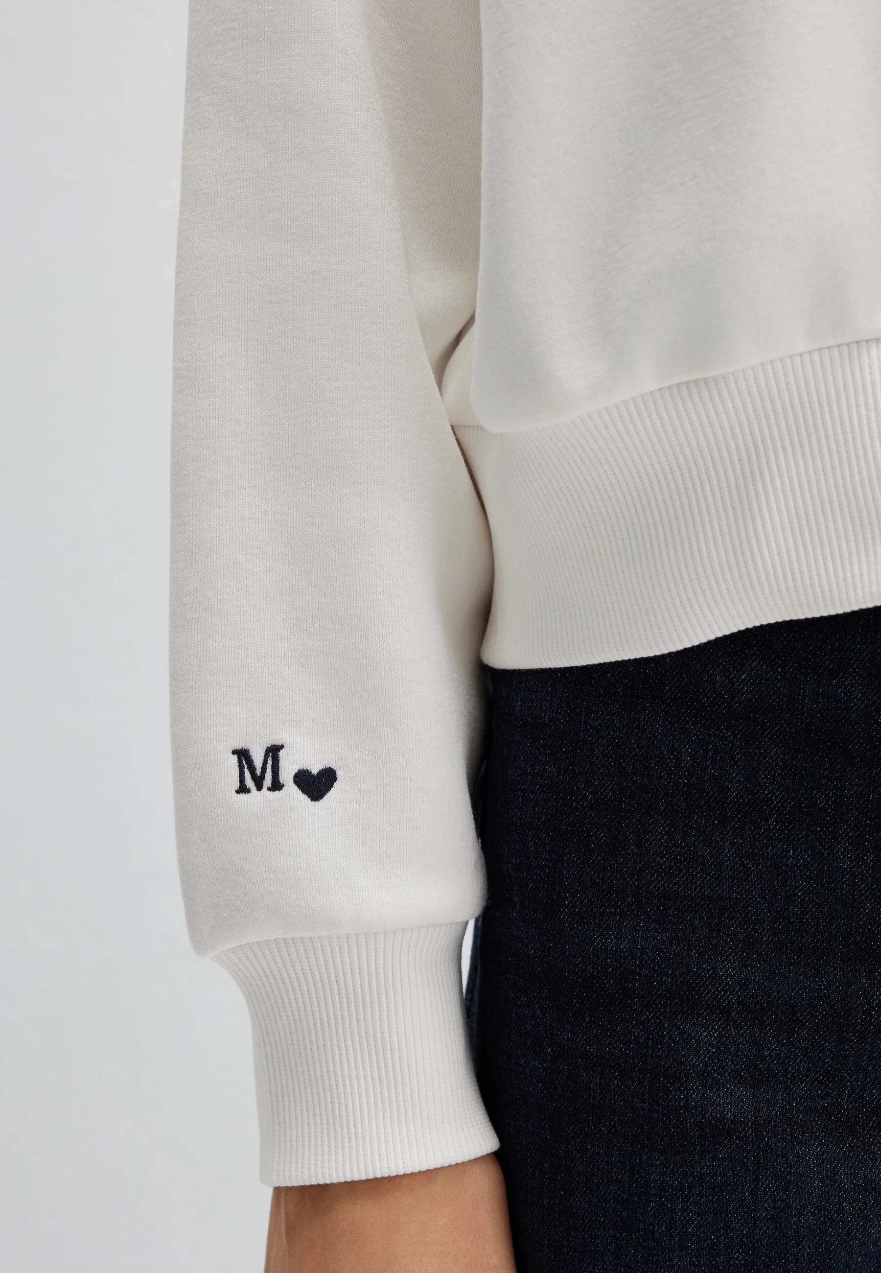 CREW NECK SWEATSHIRT | Sweatshirt mit kleiner Stickerei - Image 7