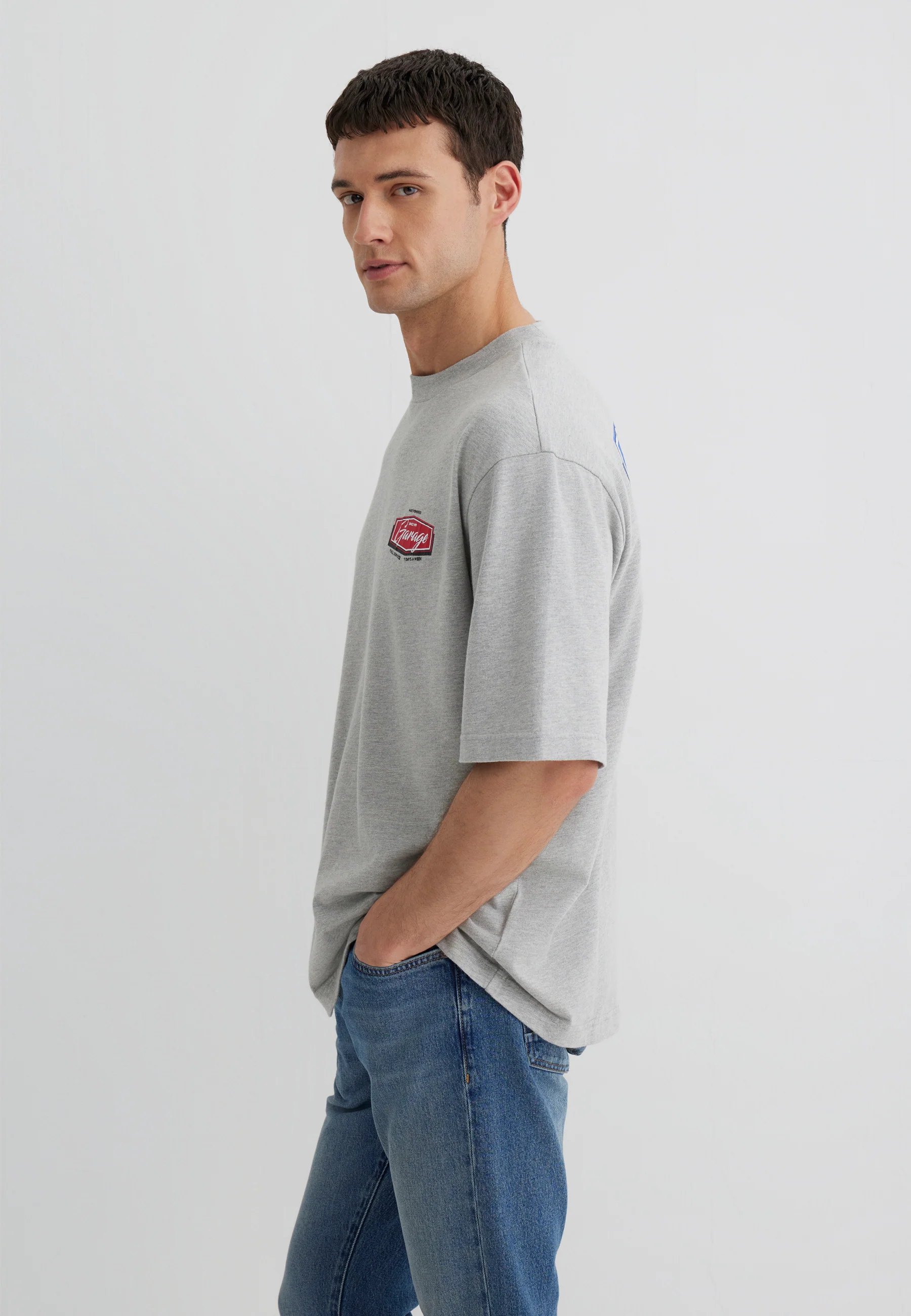 GARAGE PRINTED TEE | Relaxed - Image 3