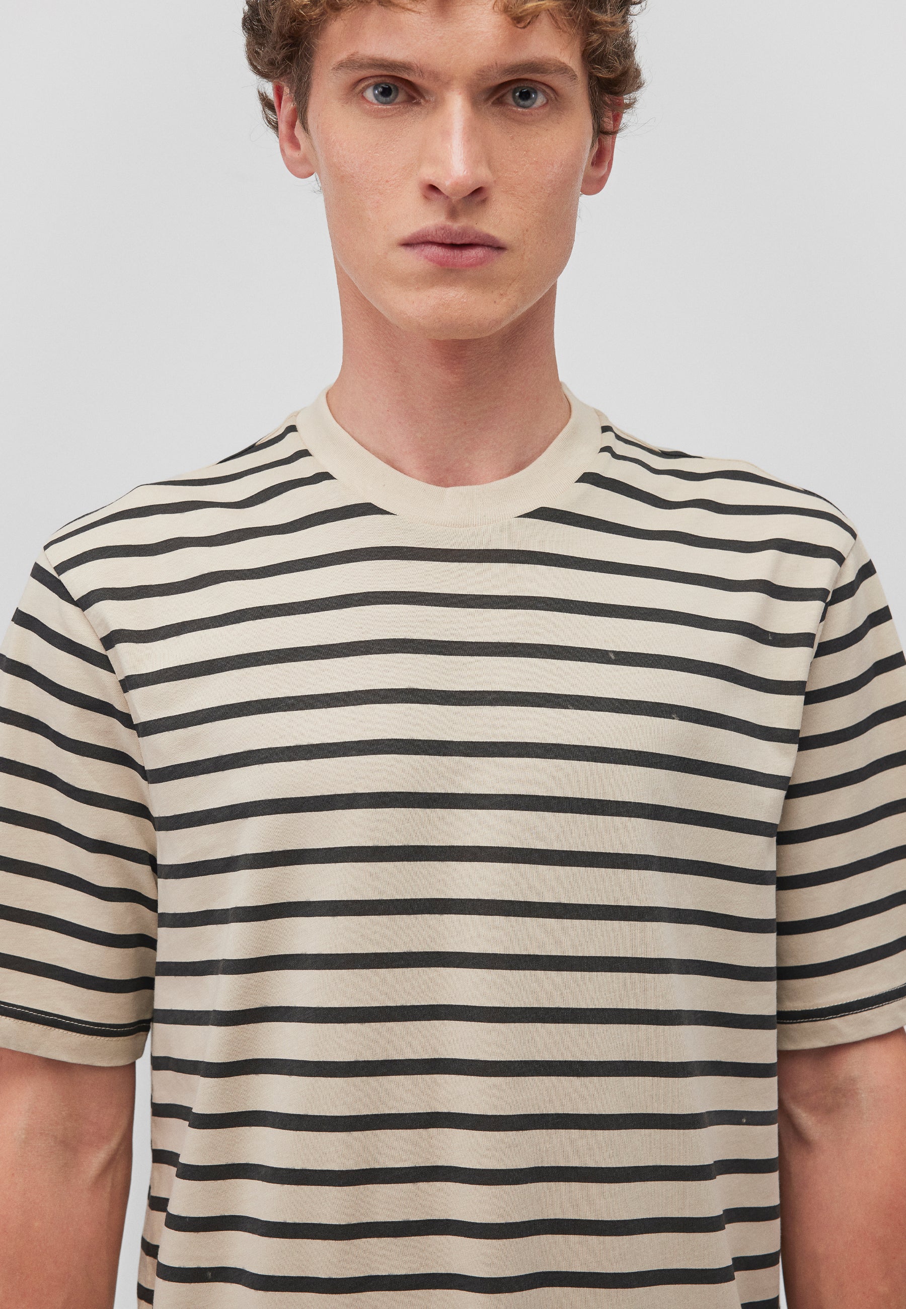 T-SHIRT | Gestreiftes T-Shirt - Image 6