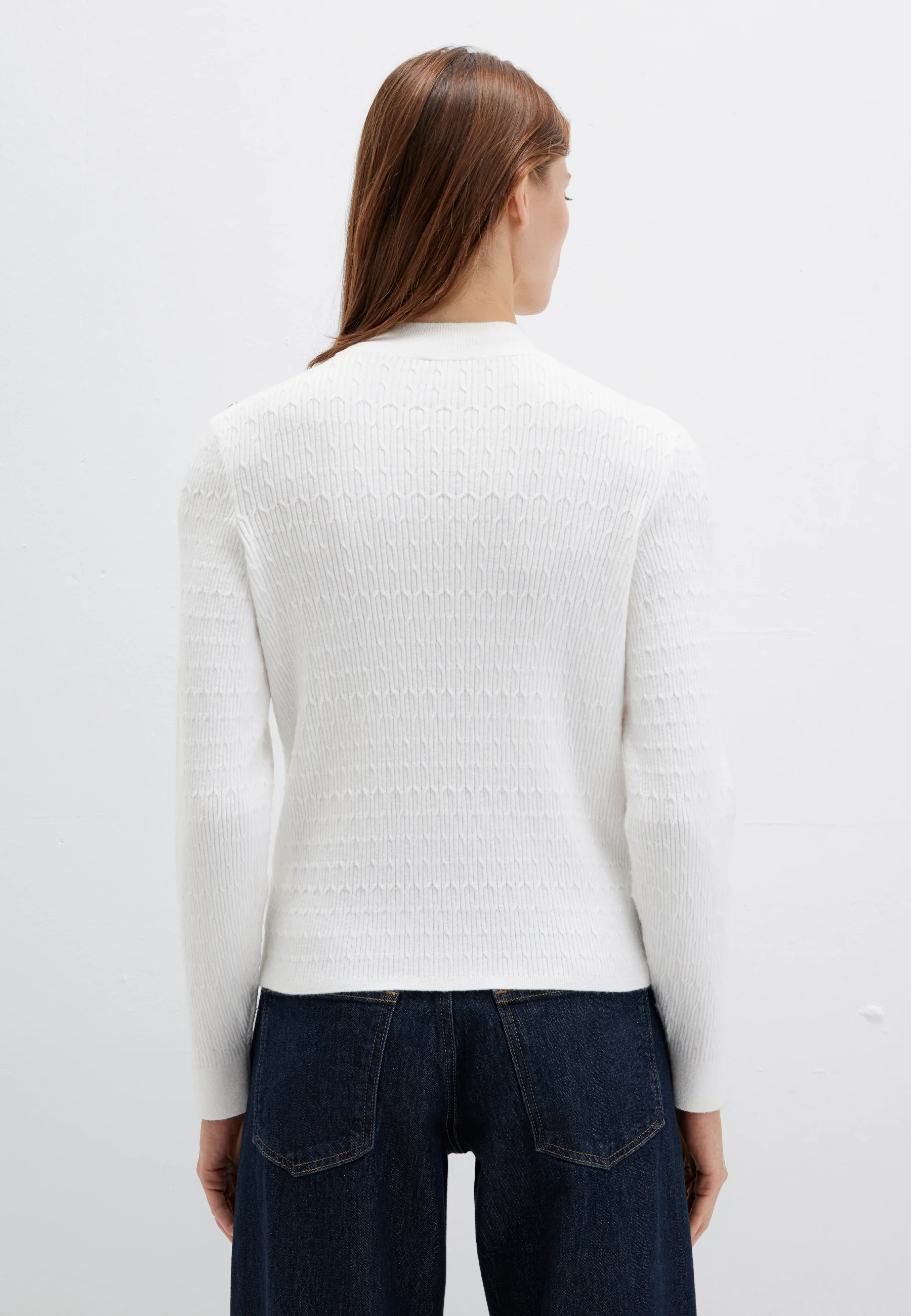 HIGH COLLAR SWEATER | Pullover mit Zopfmuster - Image 5
