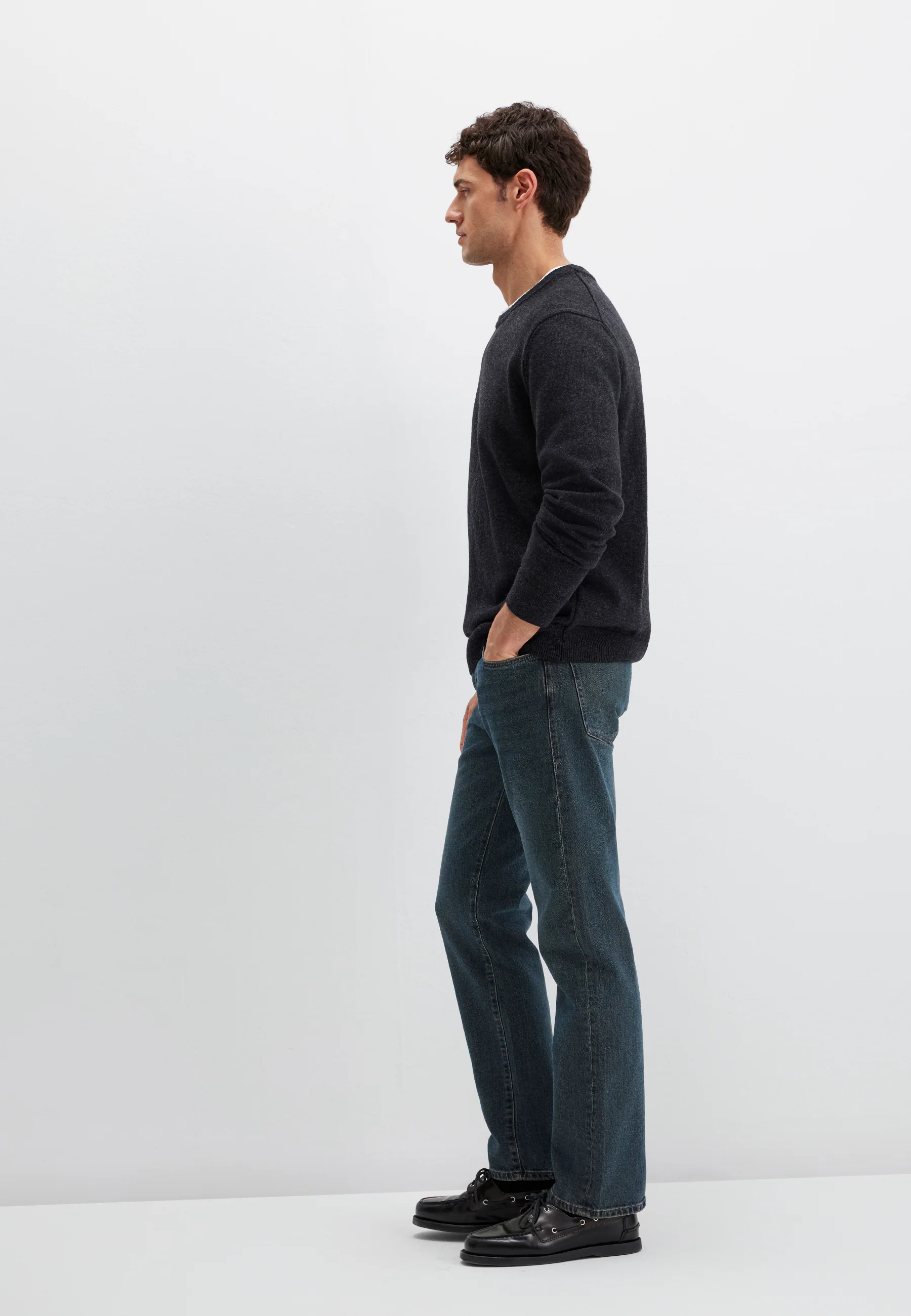 HUNTER | Casual Straight Leg - Image 3