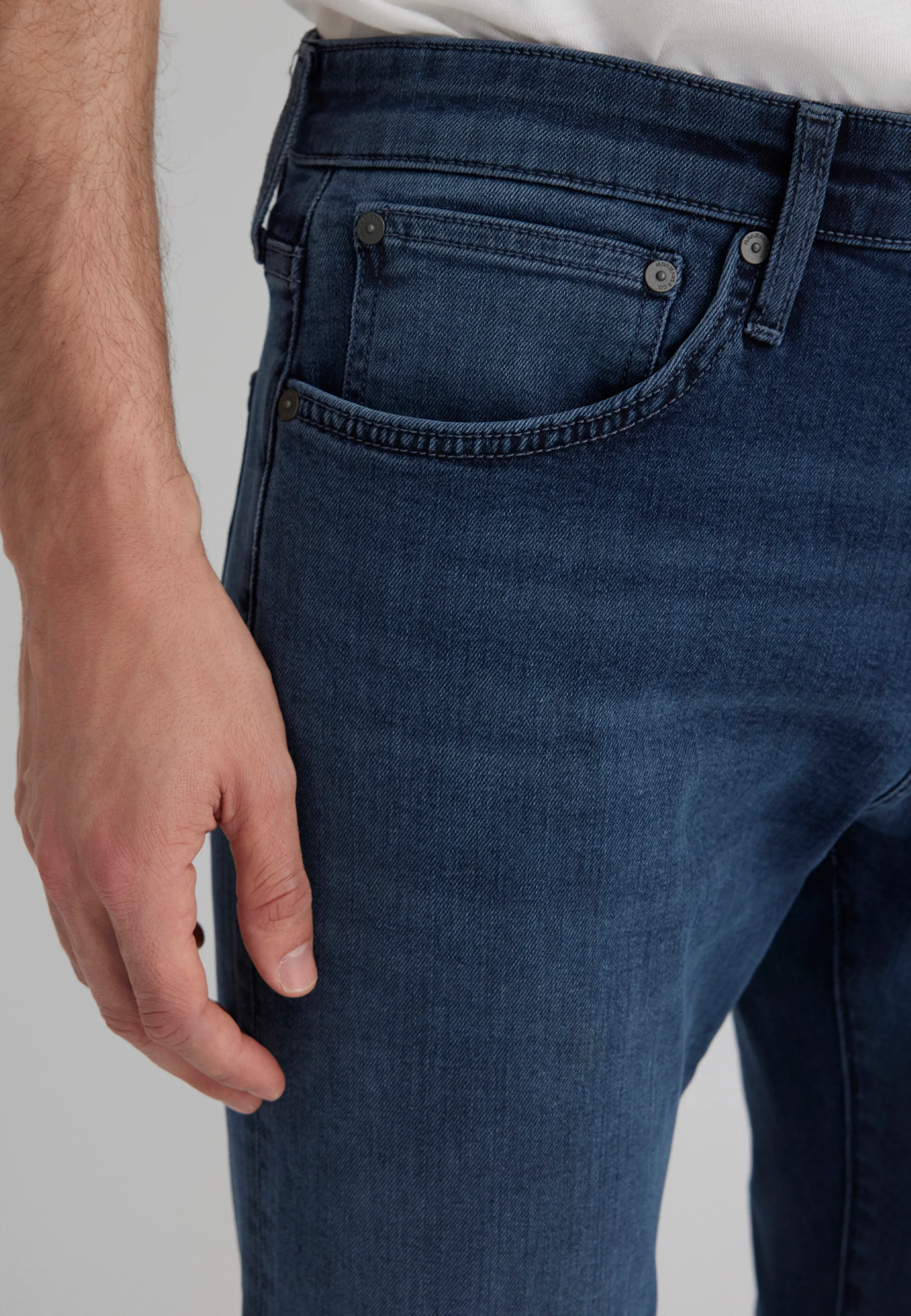 JAMES | Super Skinny, Zip Fly - Image 6