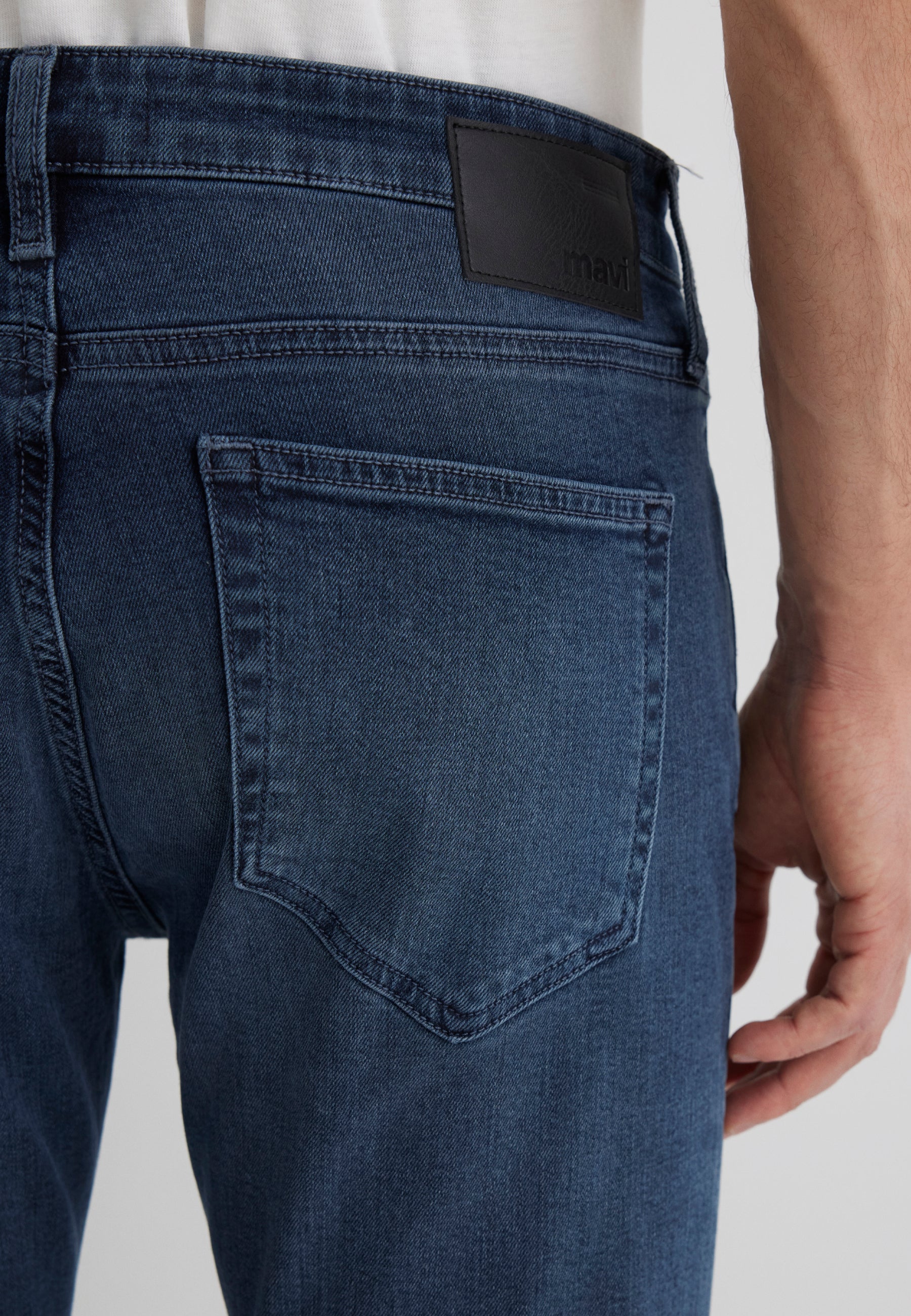 JAMES | Super Skinny, Zip Fly - Image 7