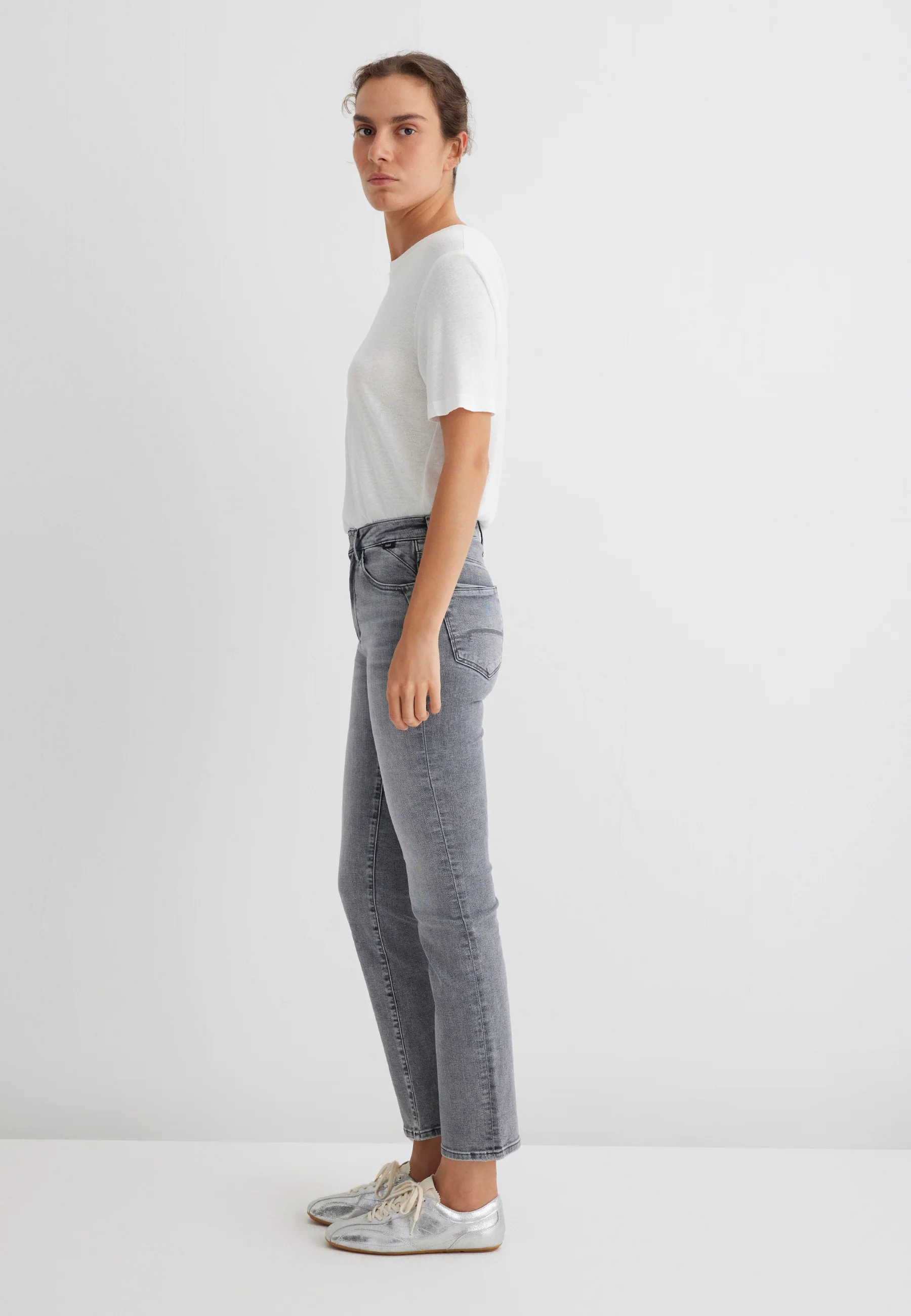 KENDRA | High Rise , Slim Straight - Image 3