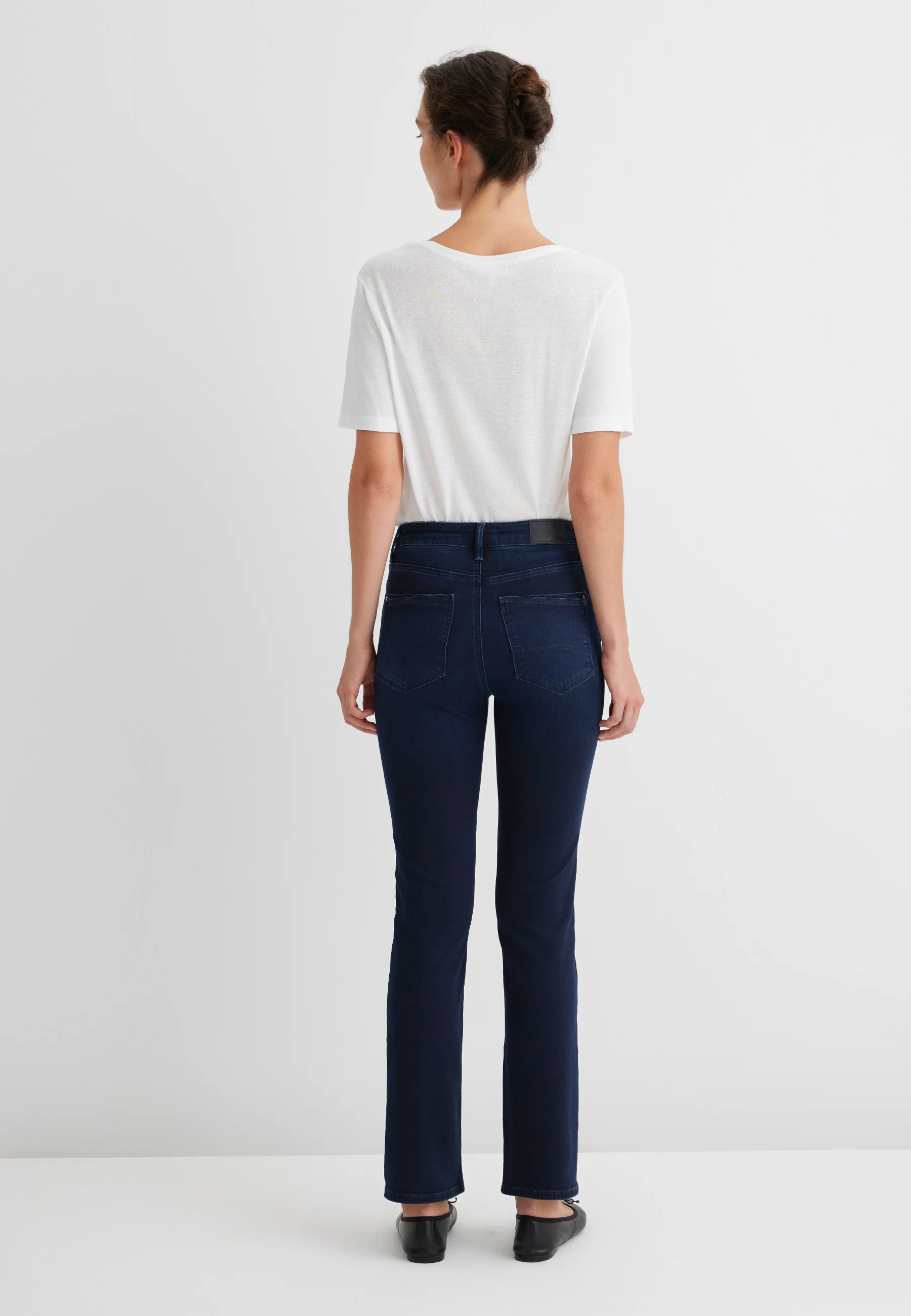 KENDRA | Mid-Rise, Straight Leg - Image 5