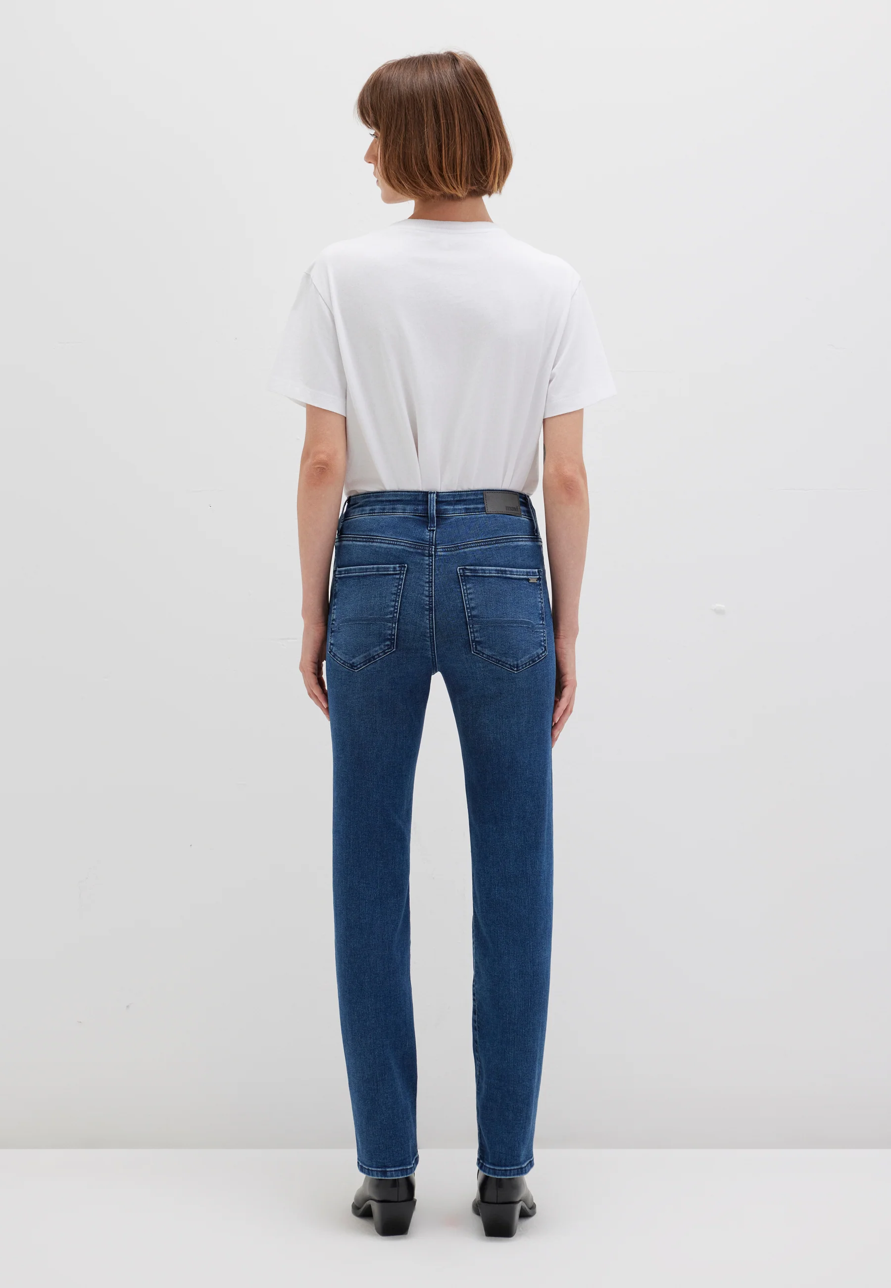 KENDRA | Mid-Rise, Straight Leg - Image 5