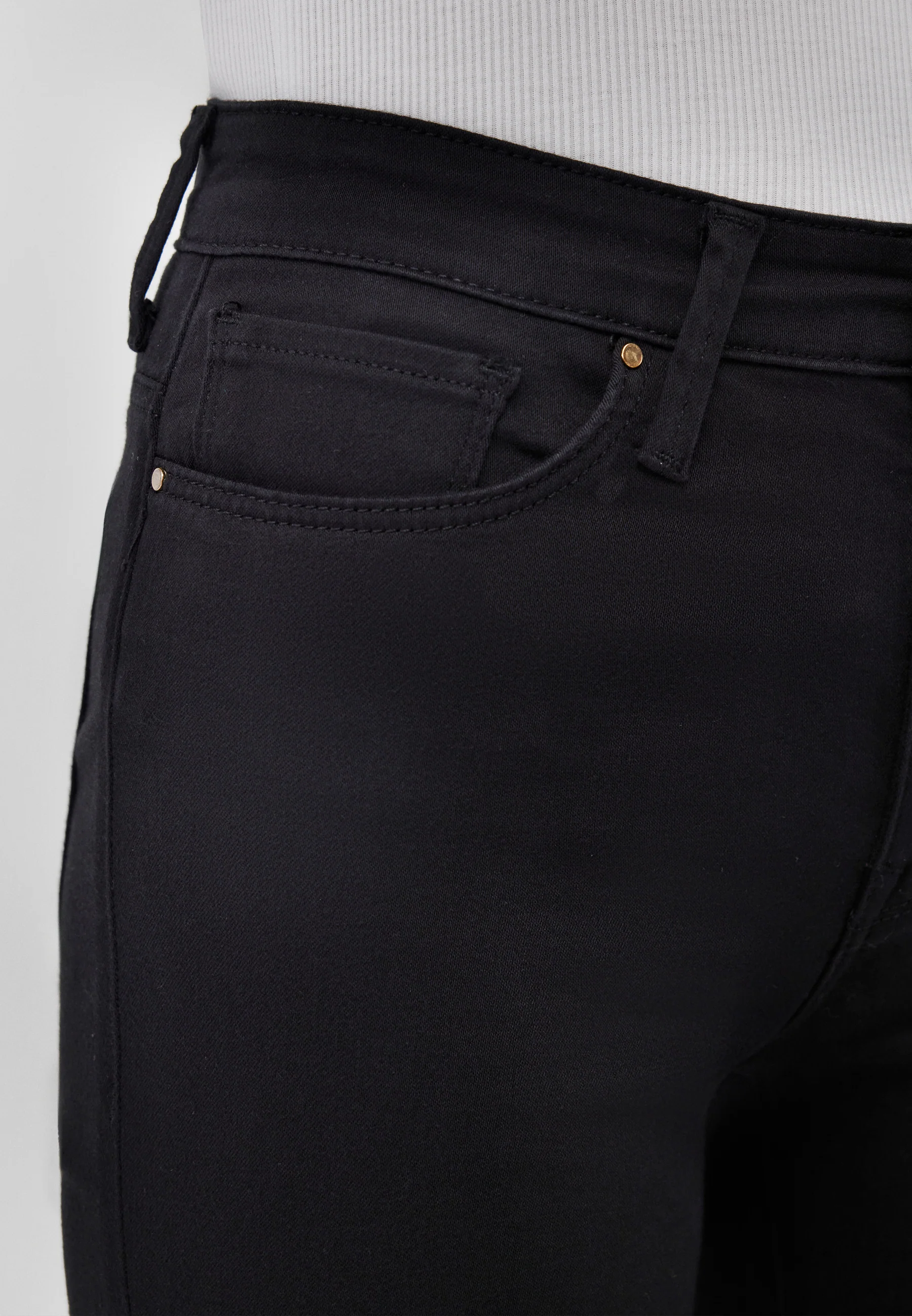 KENDRA | Mid-Rise, Straight Leg - Image 7