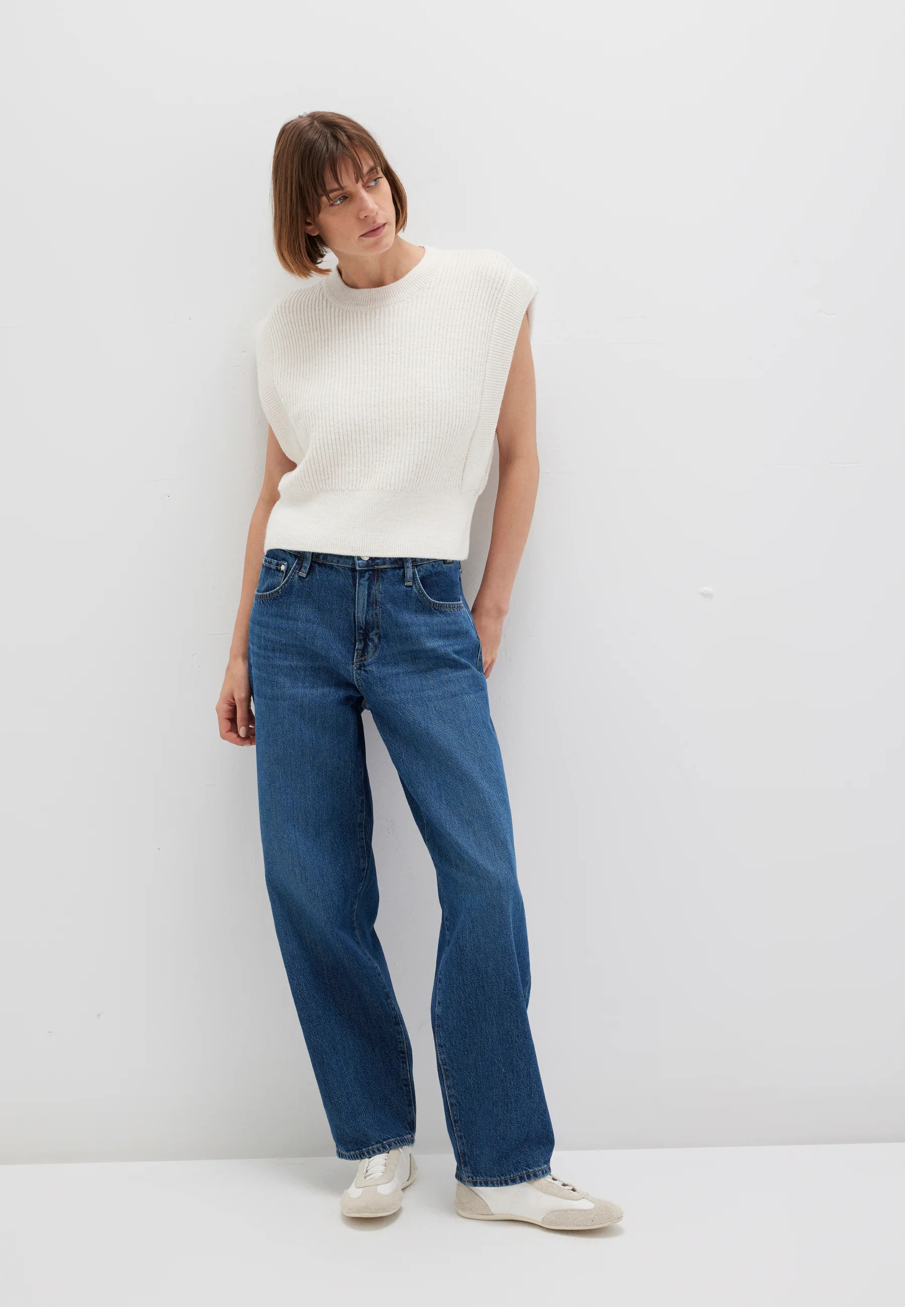 KNITTED SWEATER | Grobstrick Pullunder - Image 4