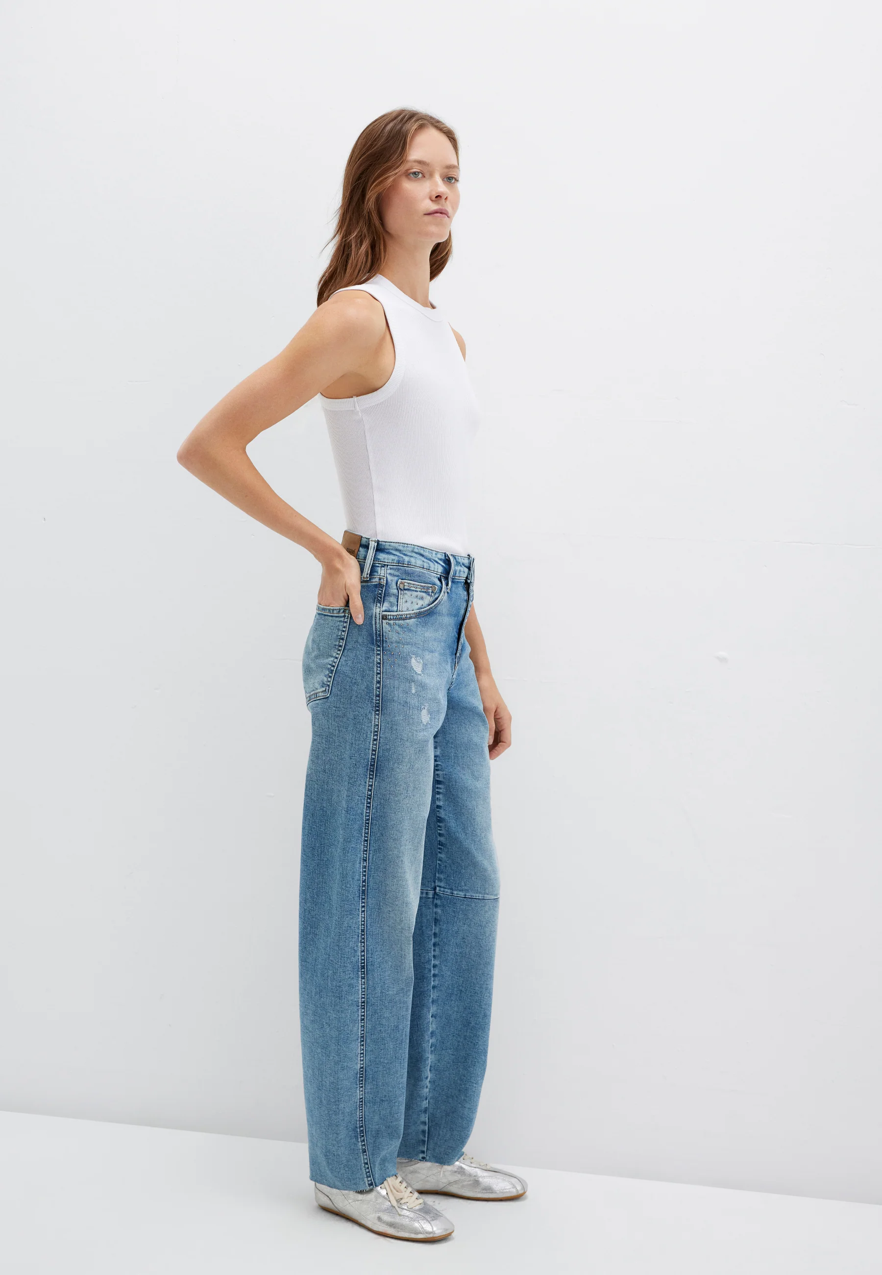 LEILA W/Cut | High-Rise, Boyfriend - Image 3