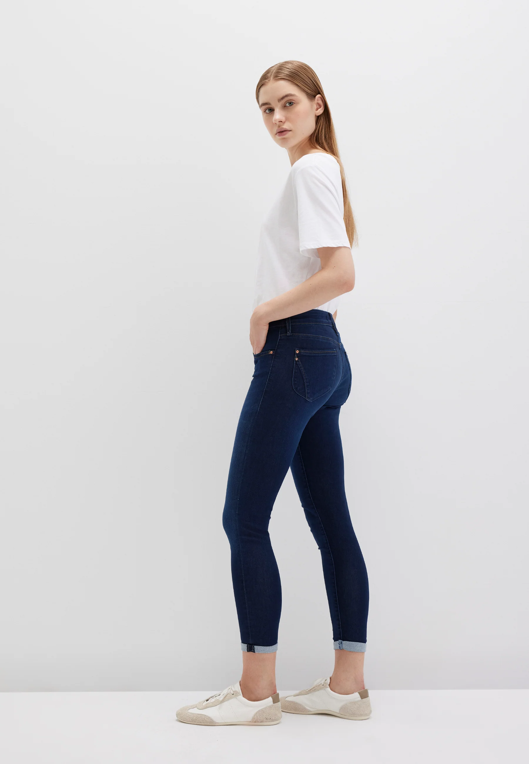 LEXY | Mid-Rise, Super Skinny, Crop - Image 3
