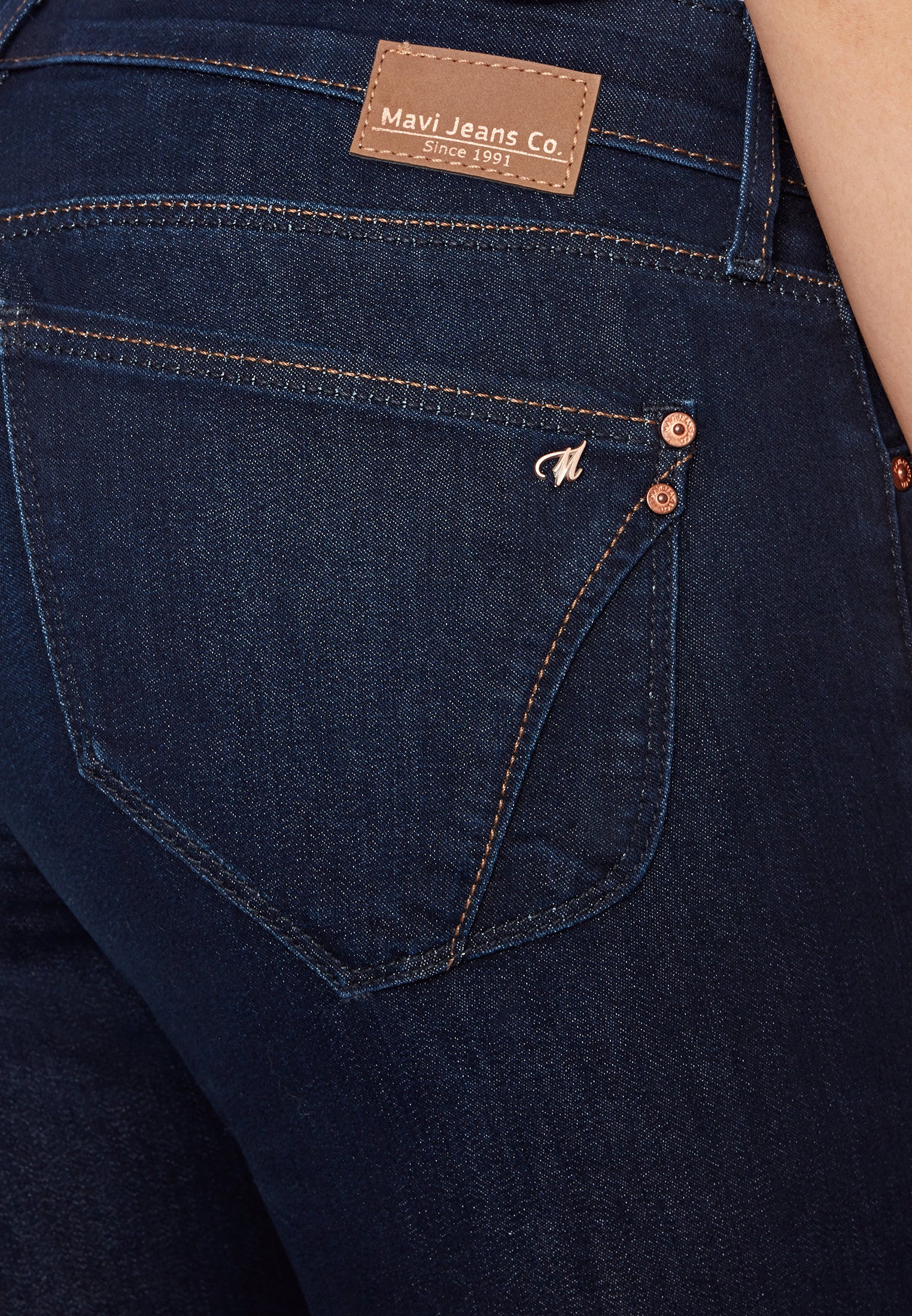 LEXY | Mid-Rise, Super Skinny, Crop - Image 7