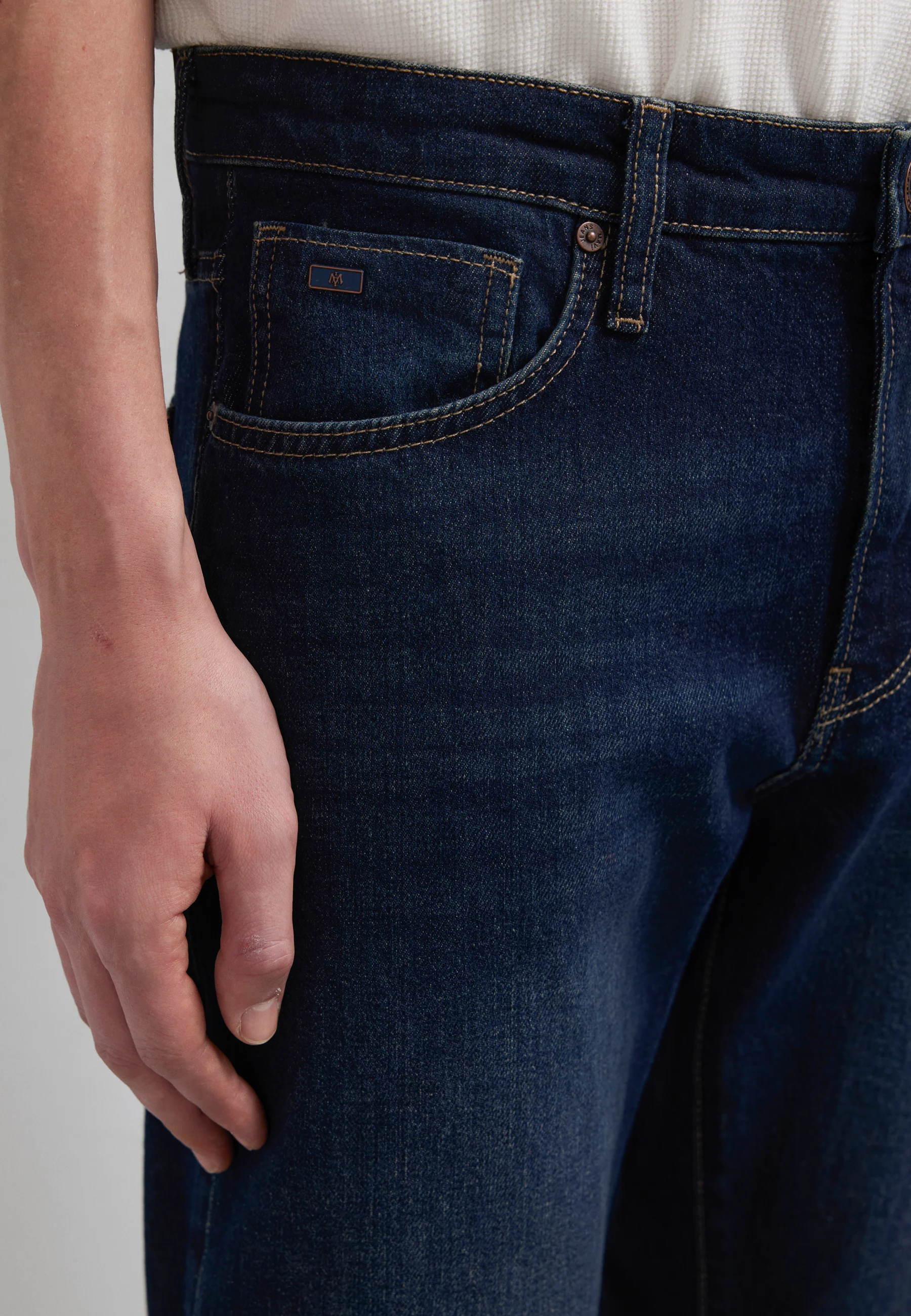 LONDON | Loose Tapered - Image 6