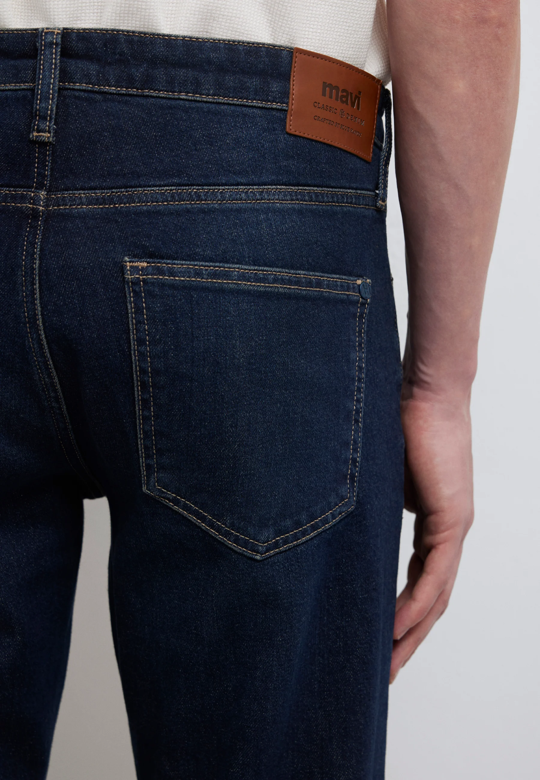 LONDON | Loose Tapered - Image 7