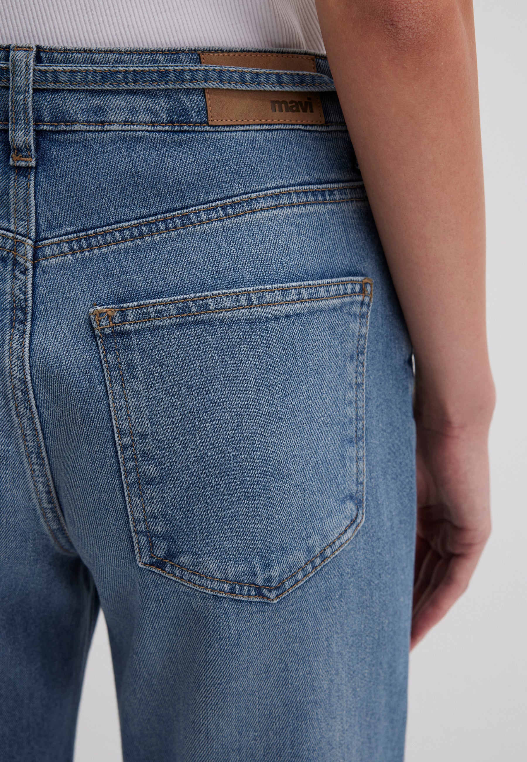 MALIBU W/Belt | High-Rise, Loose Wide Leg - Image 7