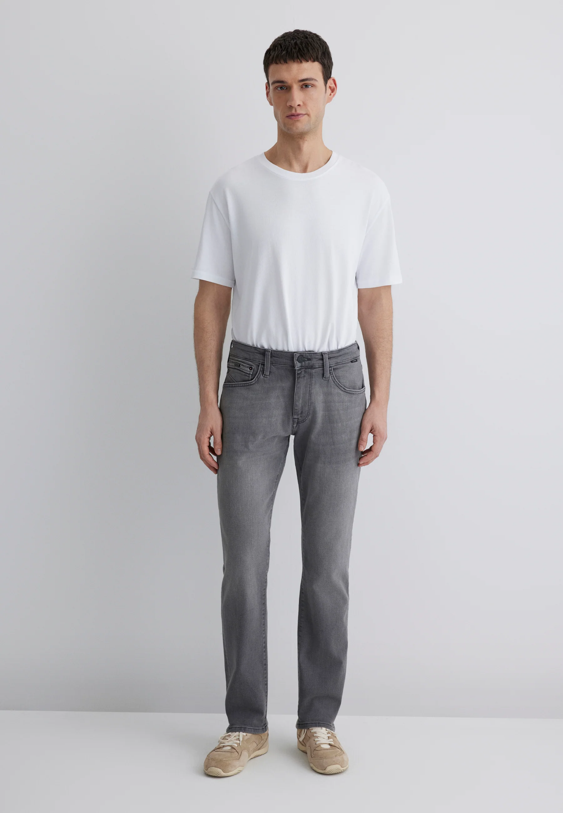 MARCUS | Mid Rise , Slim Straight - Image 4
