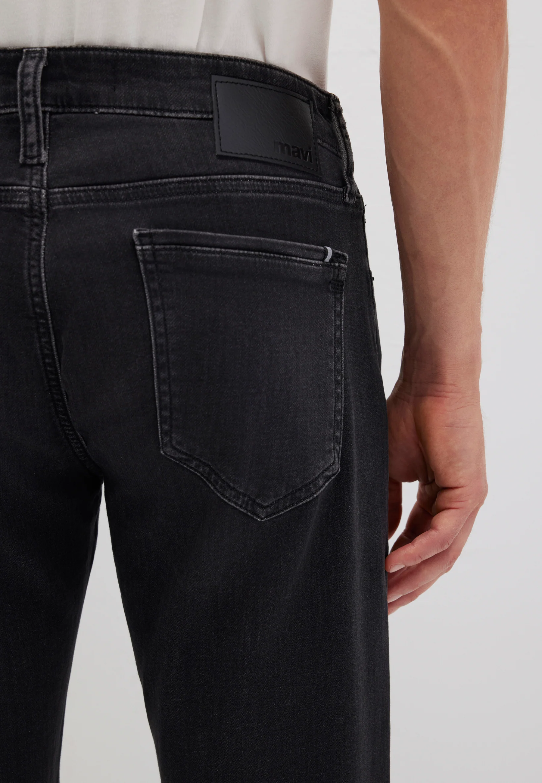 MARCUS | Mid Rise, Slim Straight - Image 7