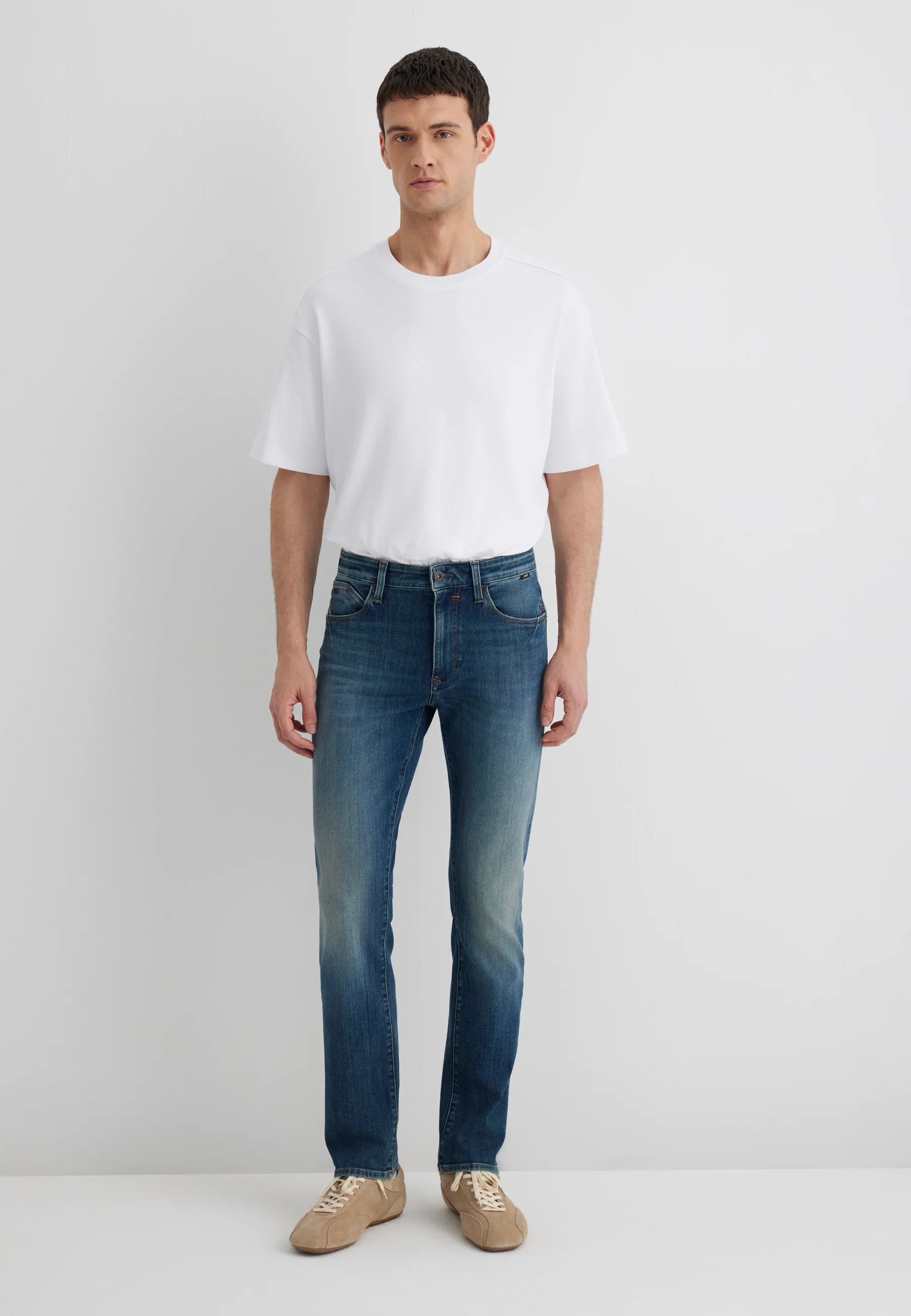 MARCUS | Slim Straight Leg, Zip Fly - Image 4