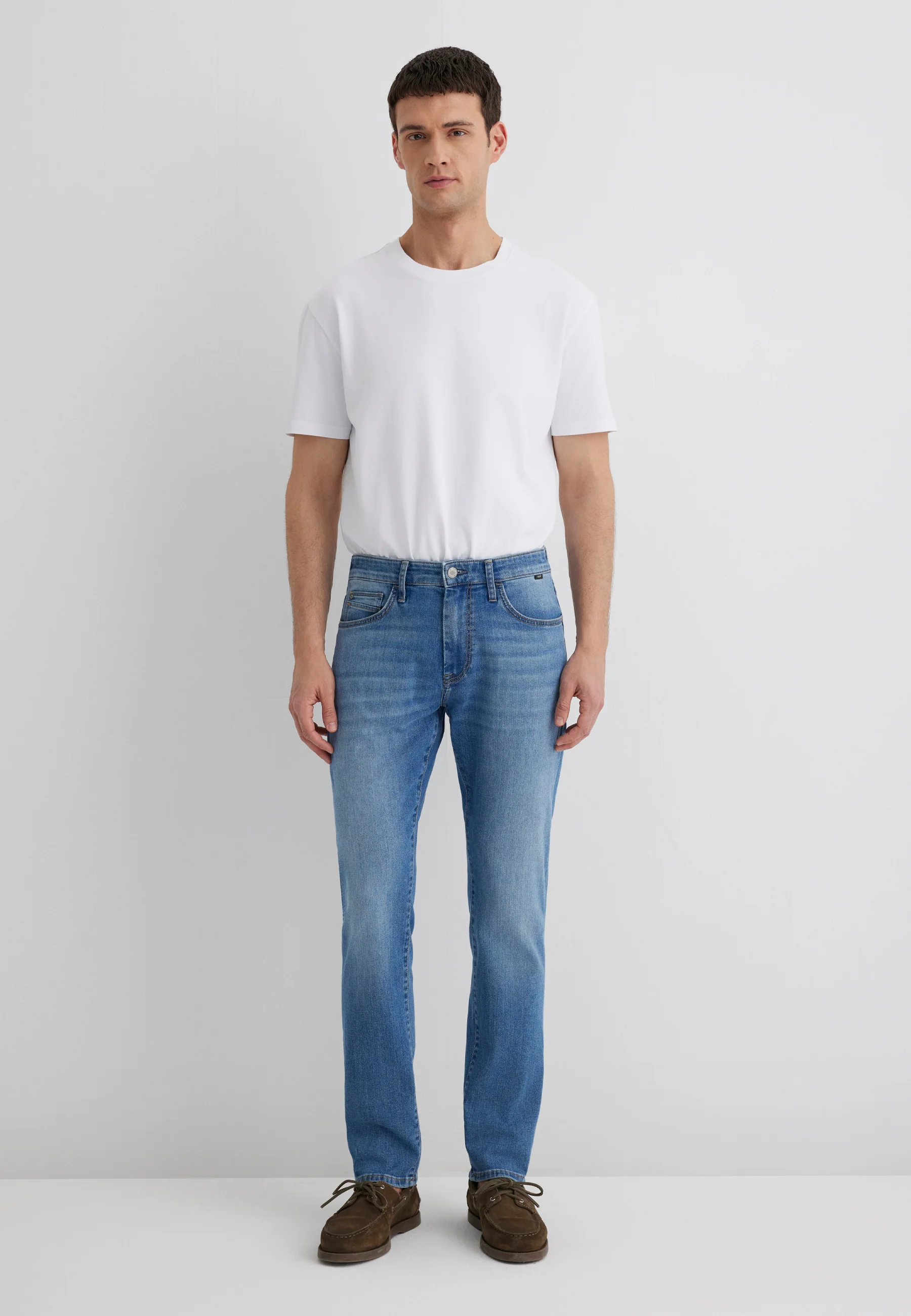 MARCUS | Slim Straight Leg, Zip Fly - Image 4