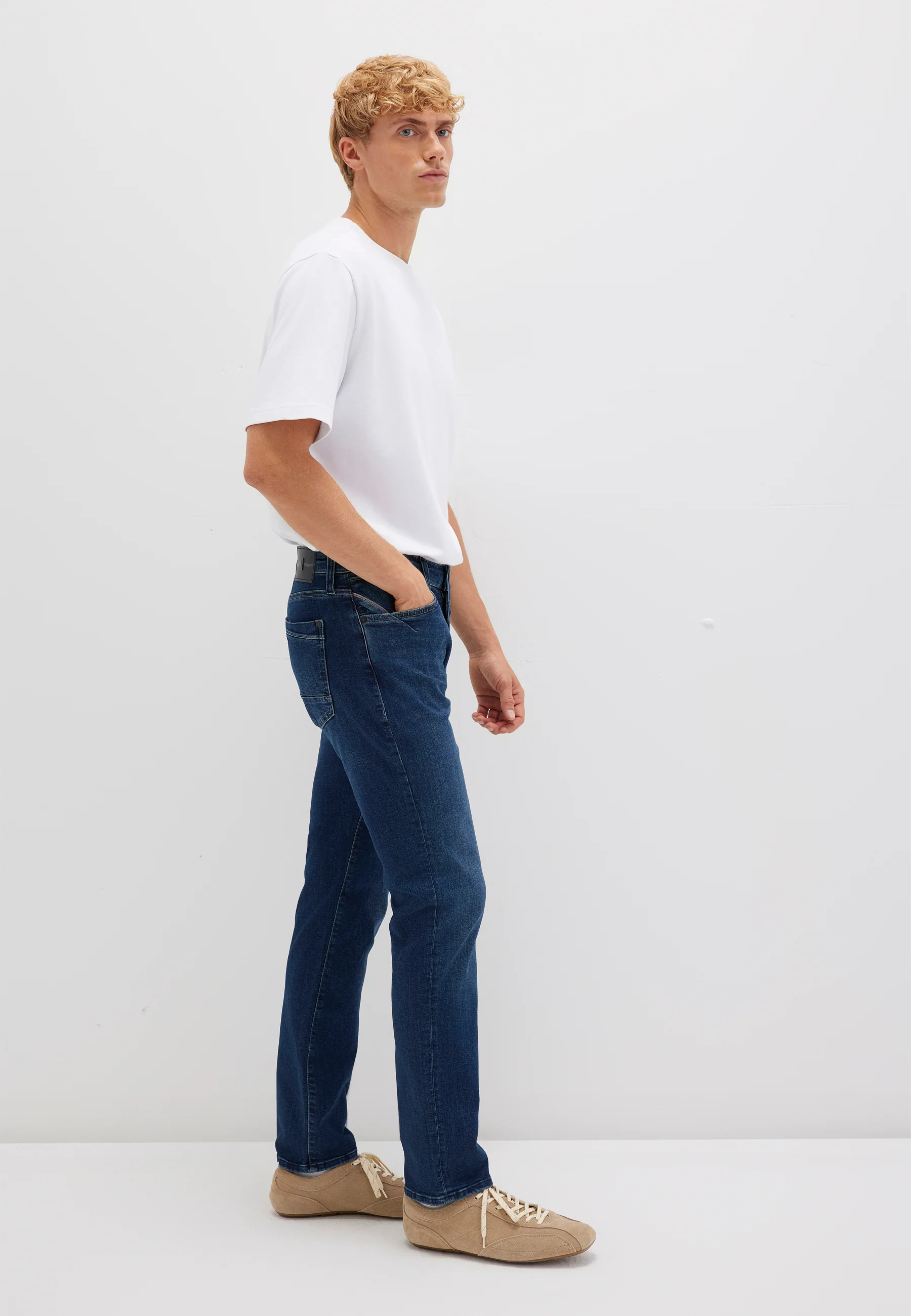 MARCUS | Slim Straight Leg, Zip Fly - Image 3