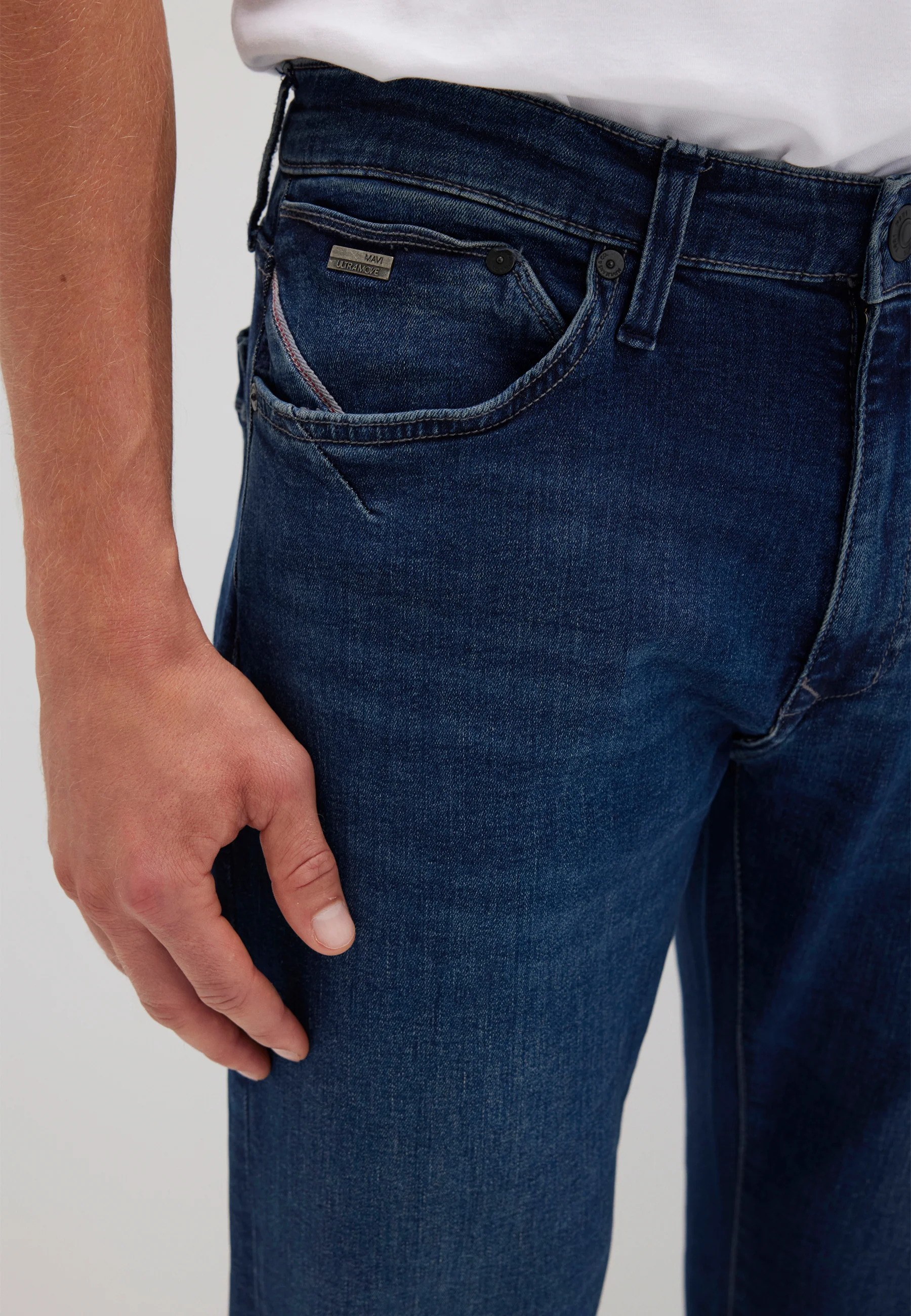 MARCUS | Slim Straight Leg, Zip Fly - Image 6