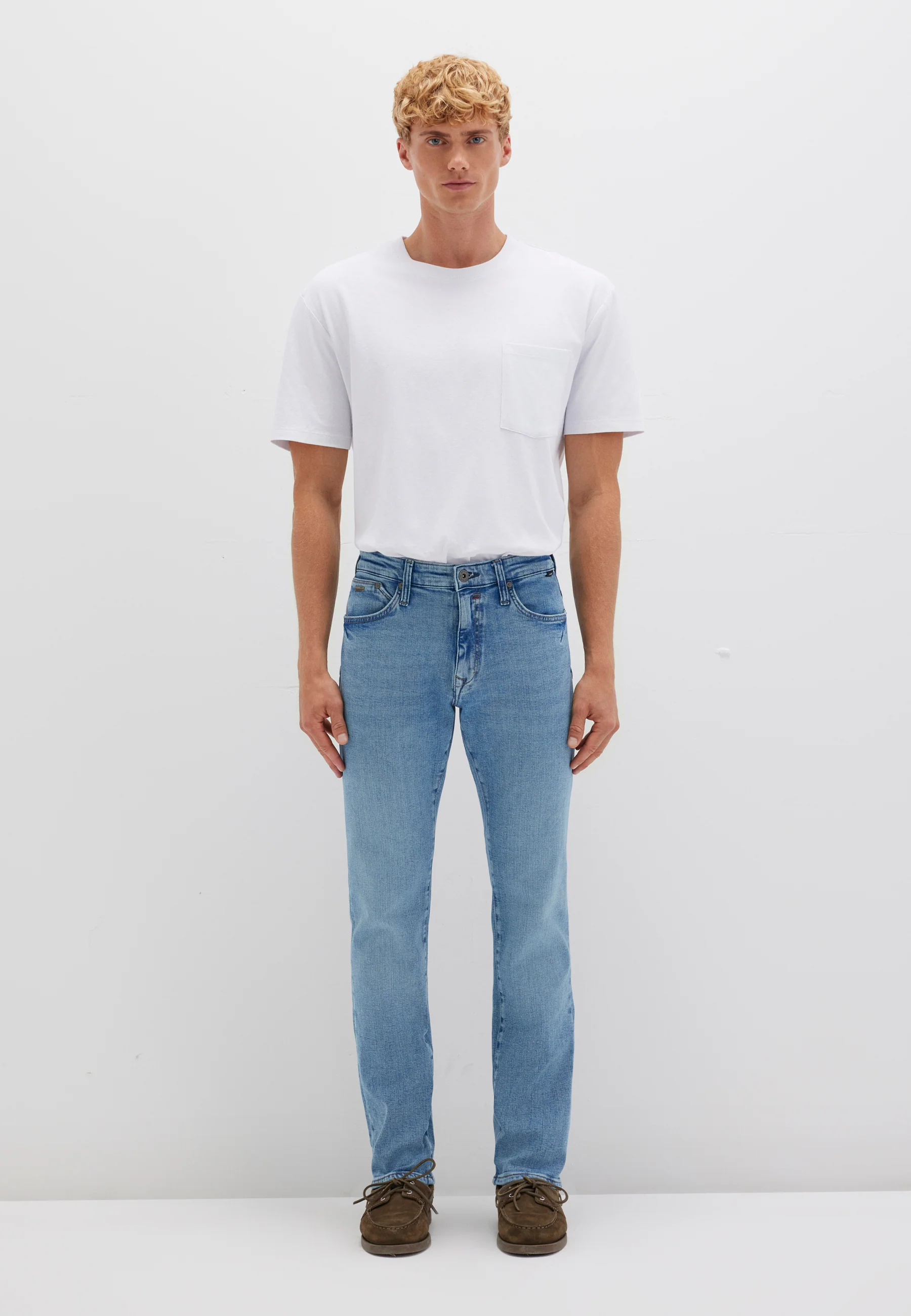 MARCUS | Slim Straight Leg, Zip Fly - Image 4