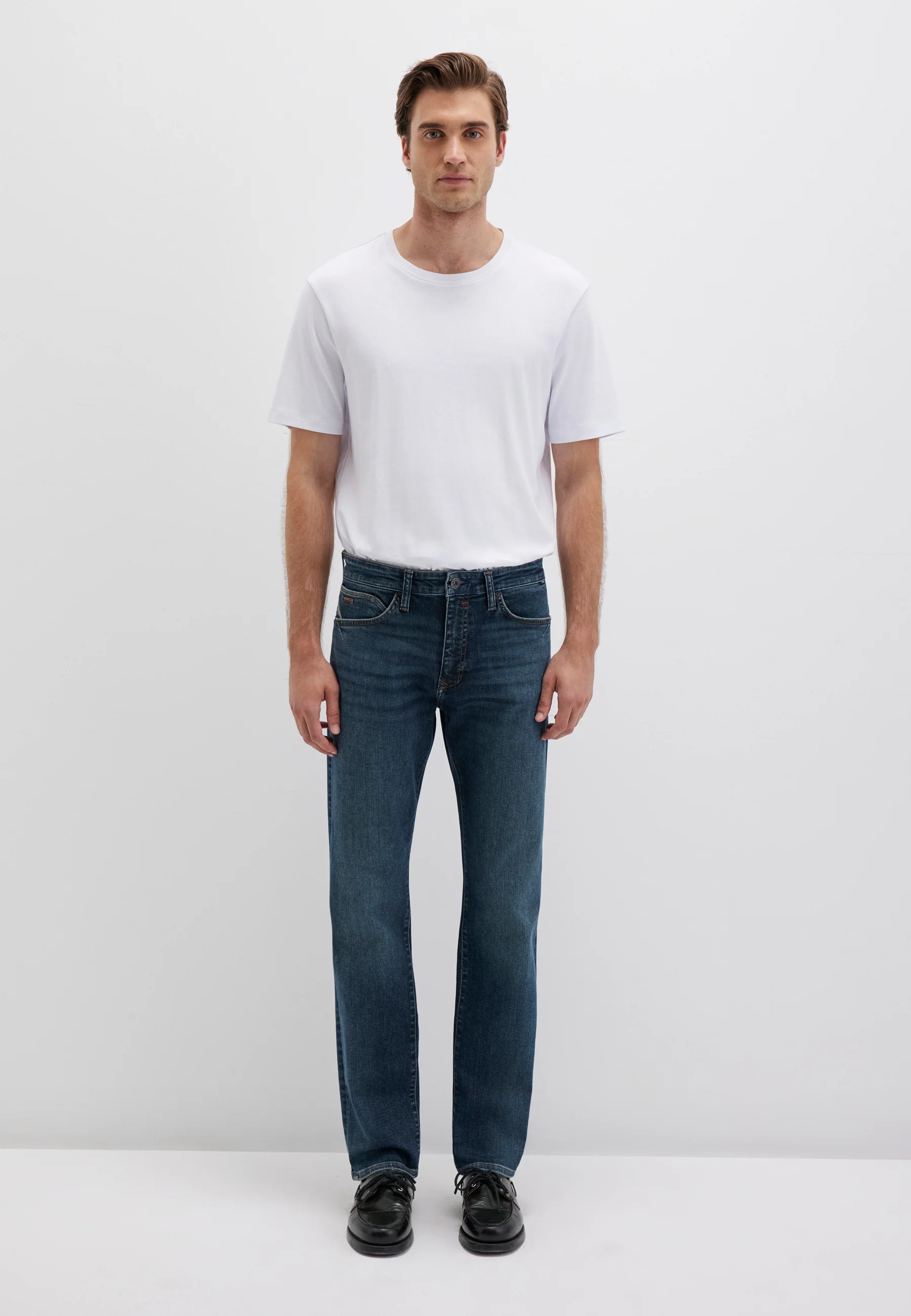 MARCUS | Slim Straight Leg, Zip Fly - Image 4