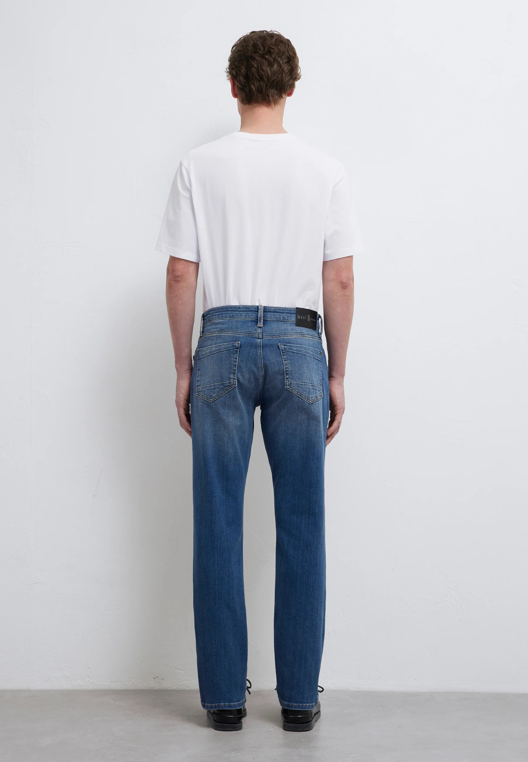 MARCUS | Slim Straight Leg, Zip Fly - Image 5
