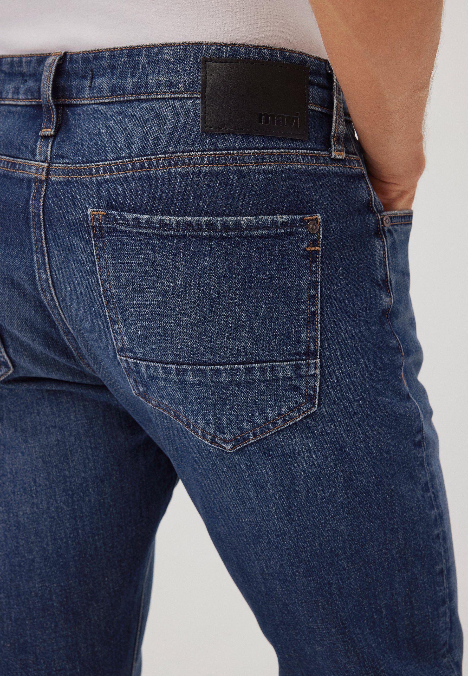 MARCUS | Slim Straight Leg, Zip Fly - Image 7