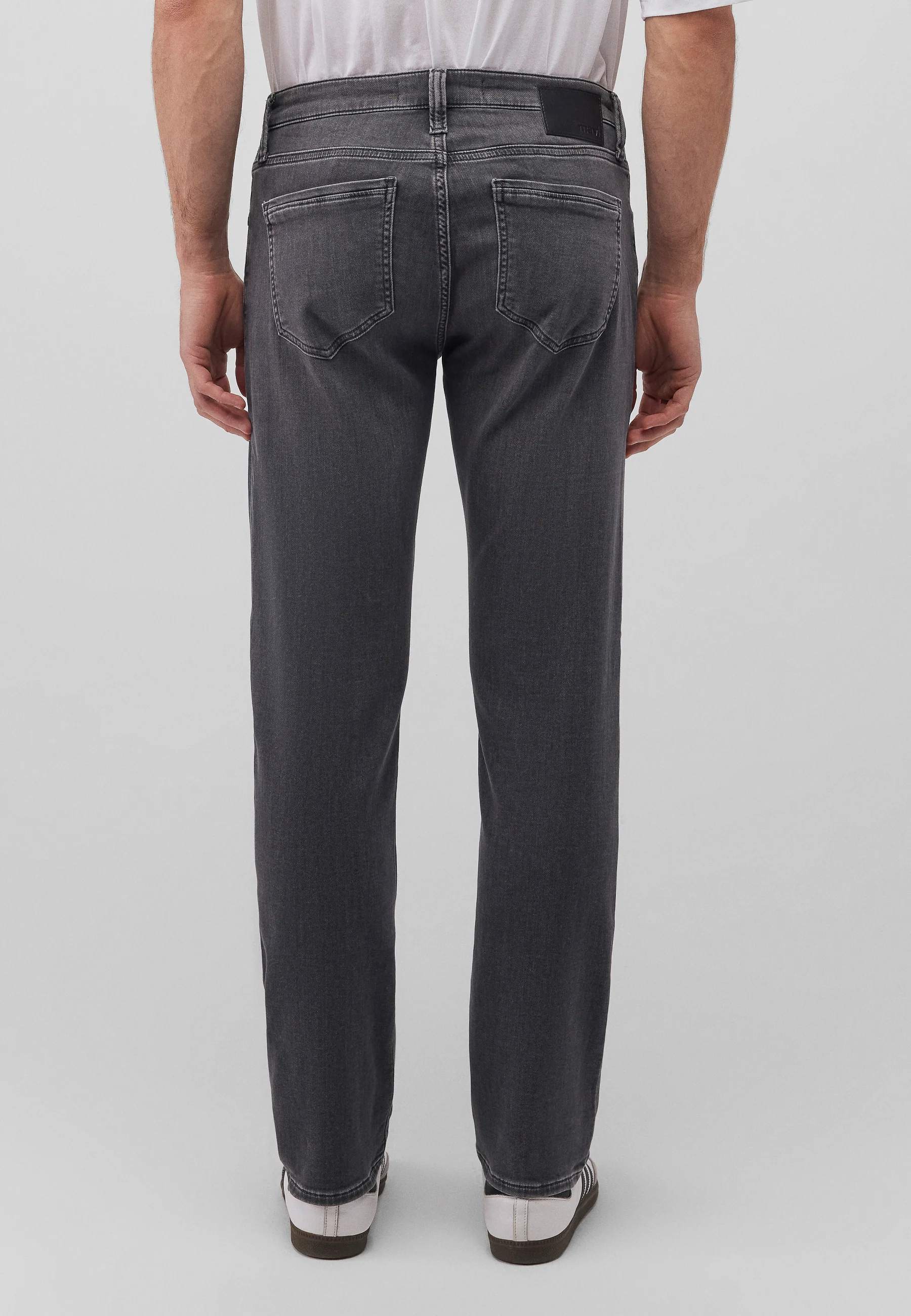 MARCUS | Slim Straight Leg, Zip Fly - Image 5