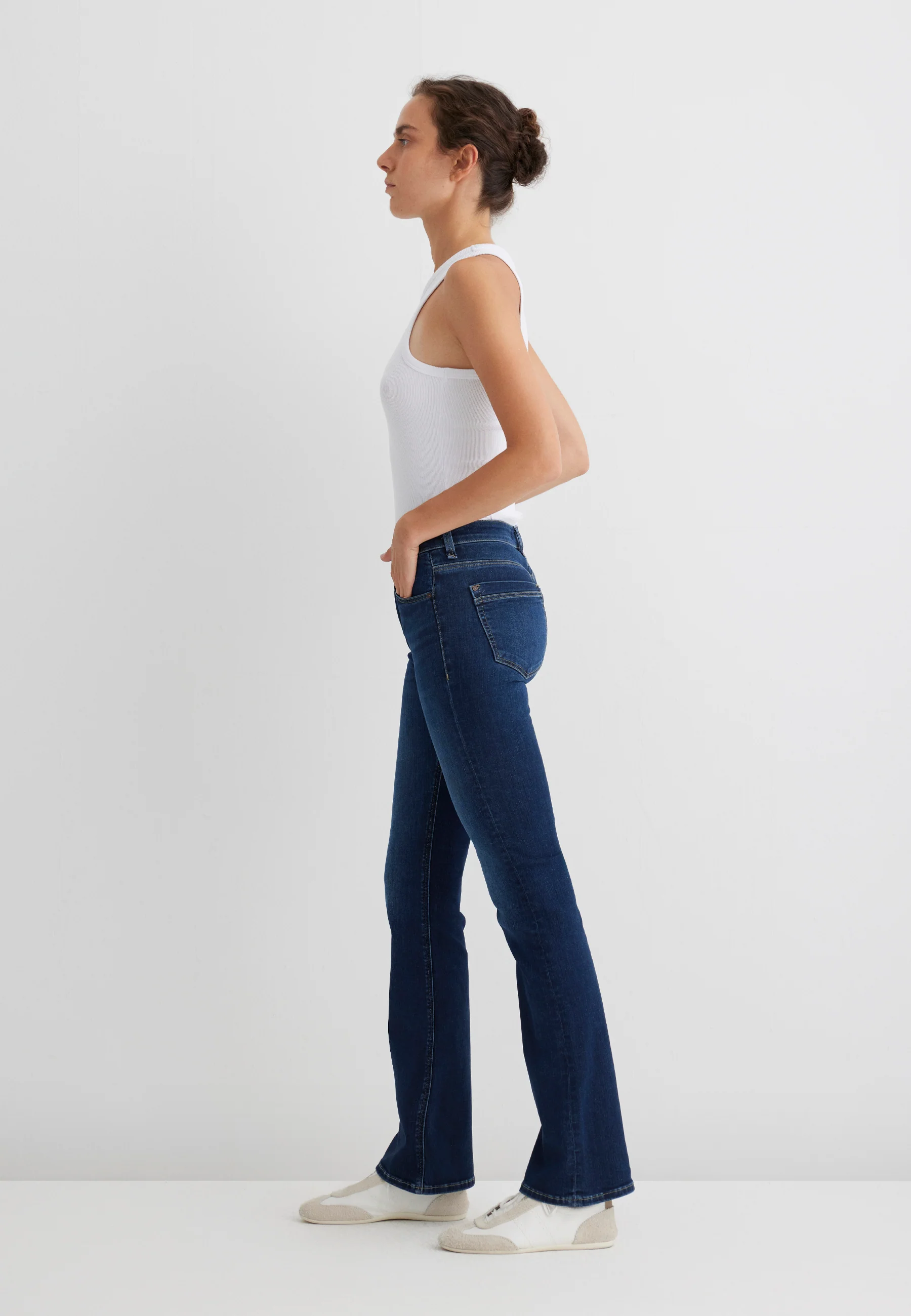 MARIA | Mid-Rise, Flare - Image 3
