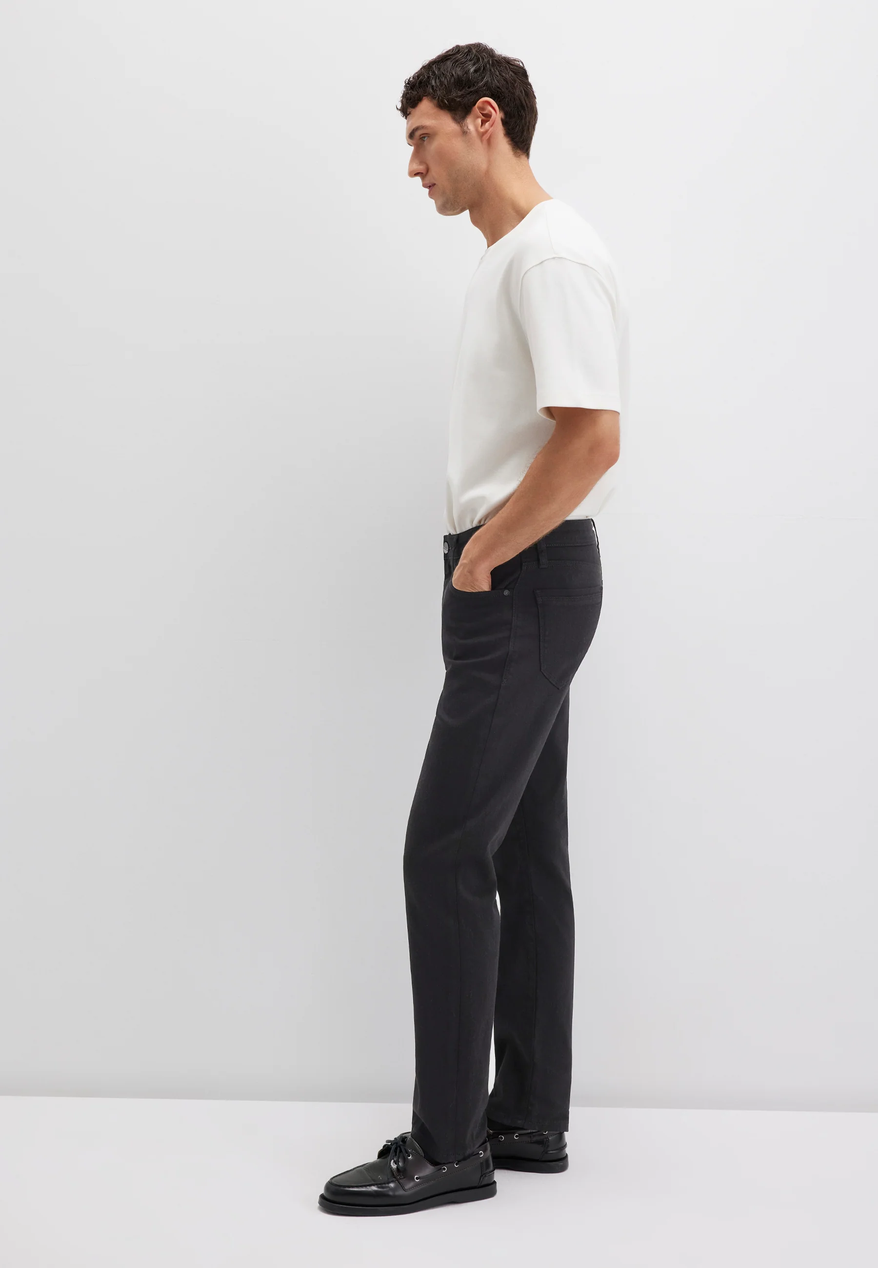 MARTIN | Straight Leg - Image 3