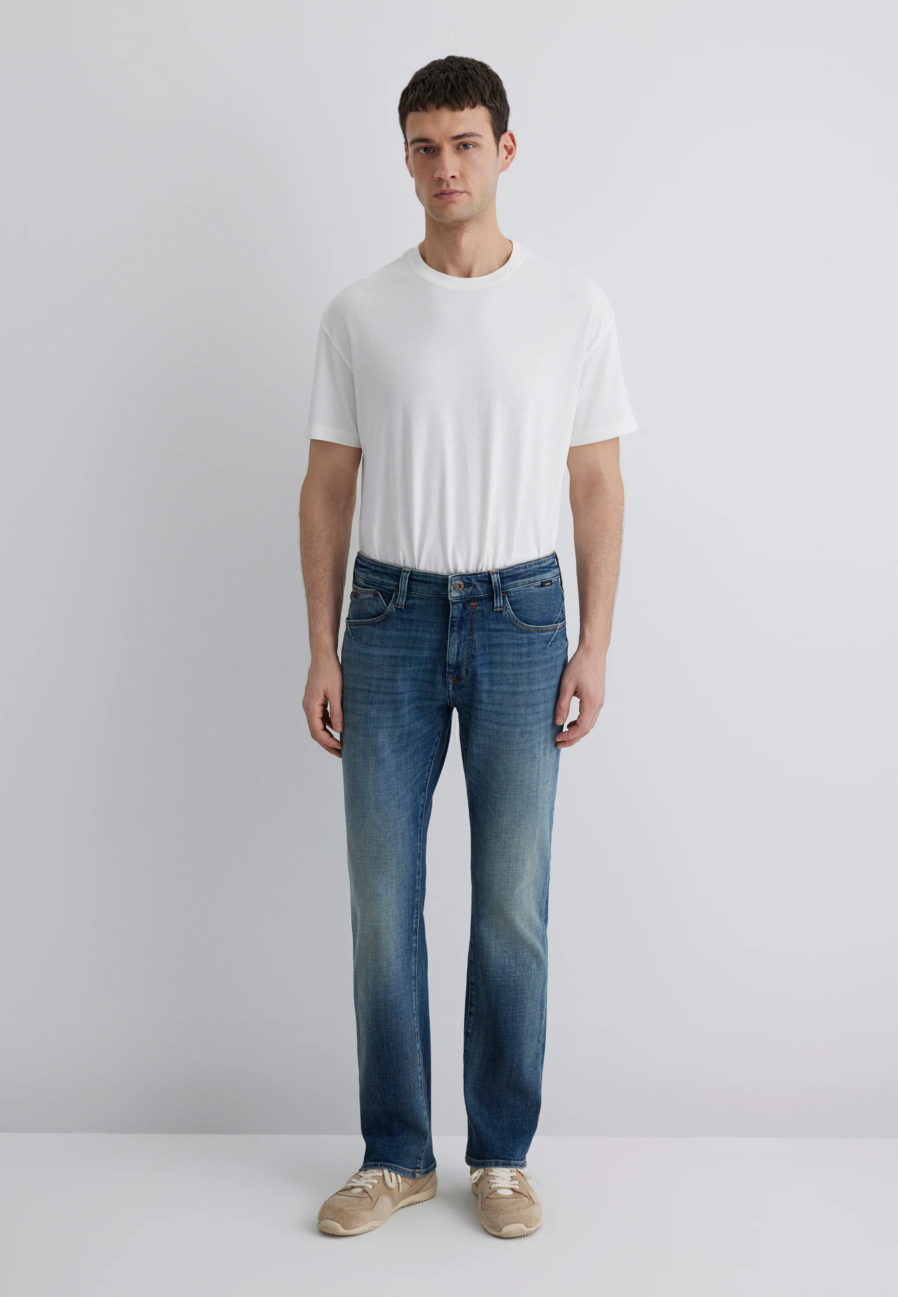 MARTIN | Mid Rise, Regular Straight - Image 4