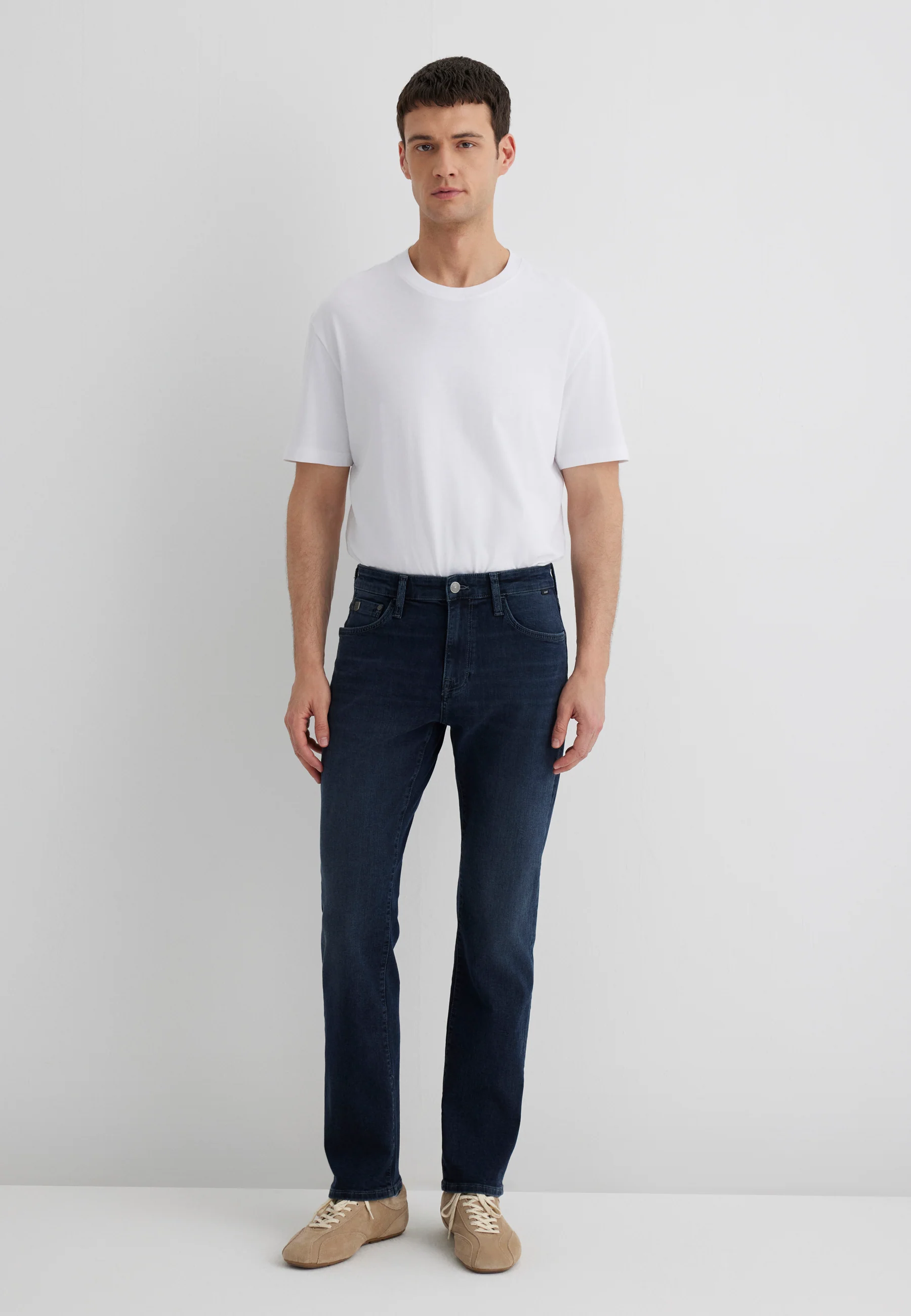 MARTIN | Straight Leg - Image 4