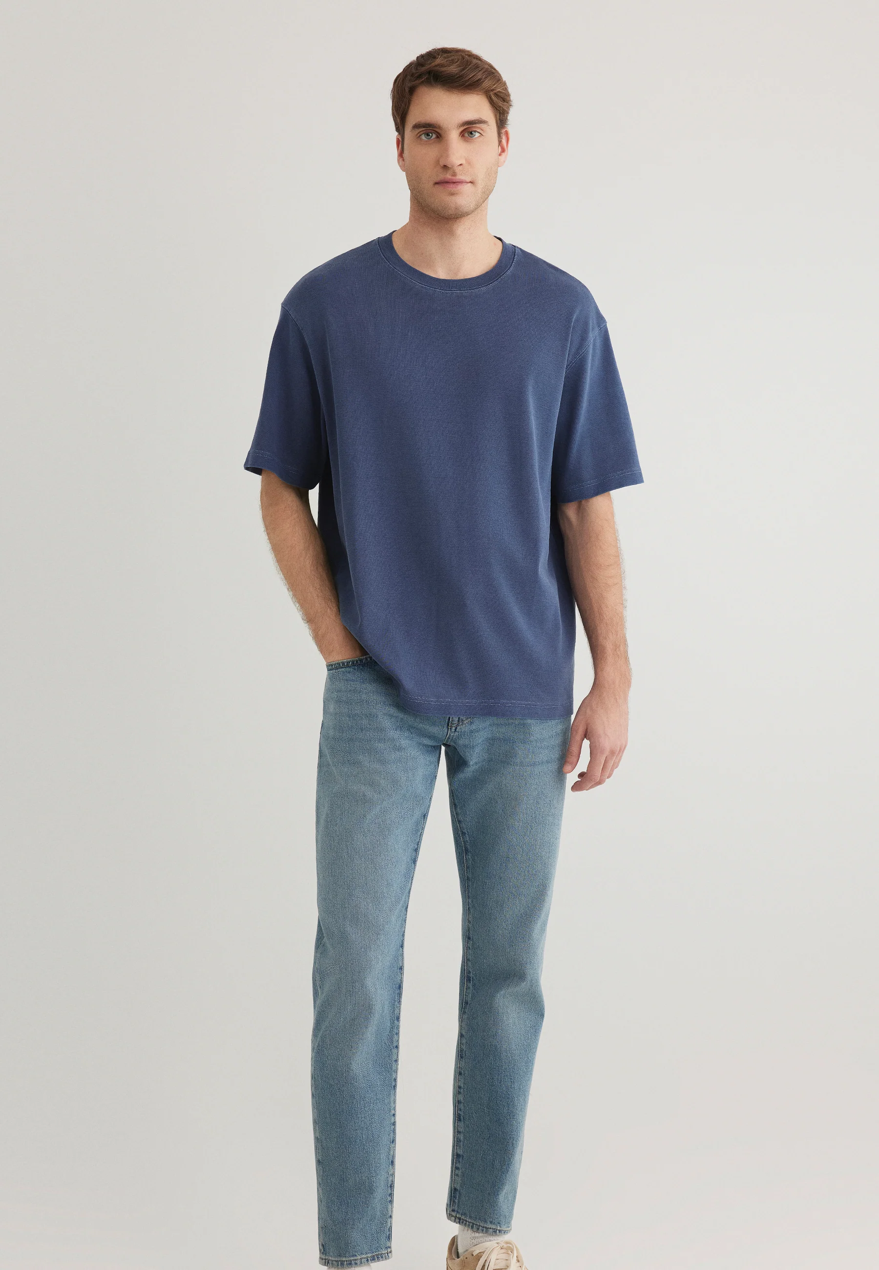 T-SHIRT | Premium Heavy Weight T-Shirt - Image 4