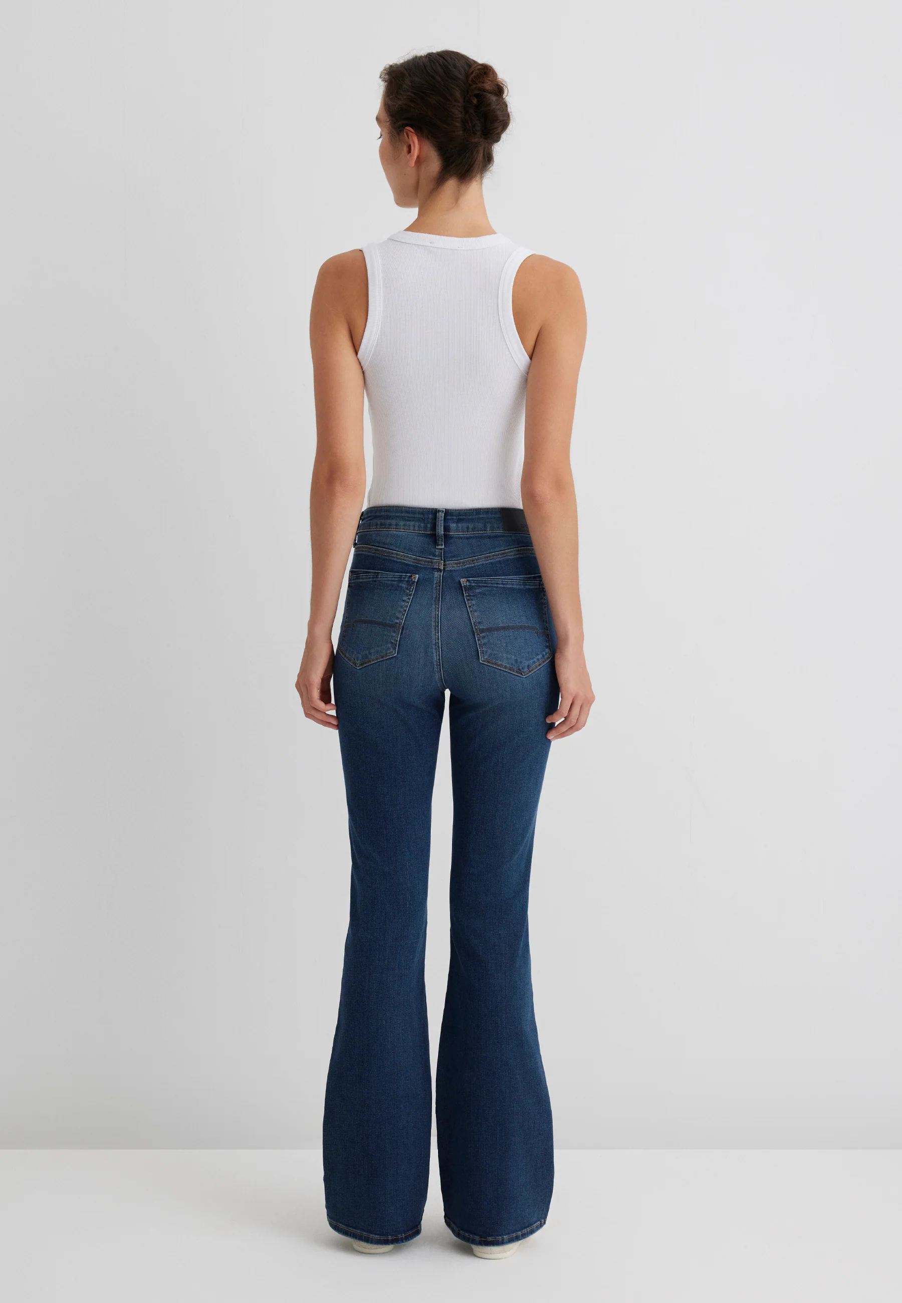 SAMARA | High-Rise, Pedal Pusher Pant - Image 5
