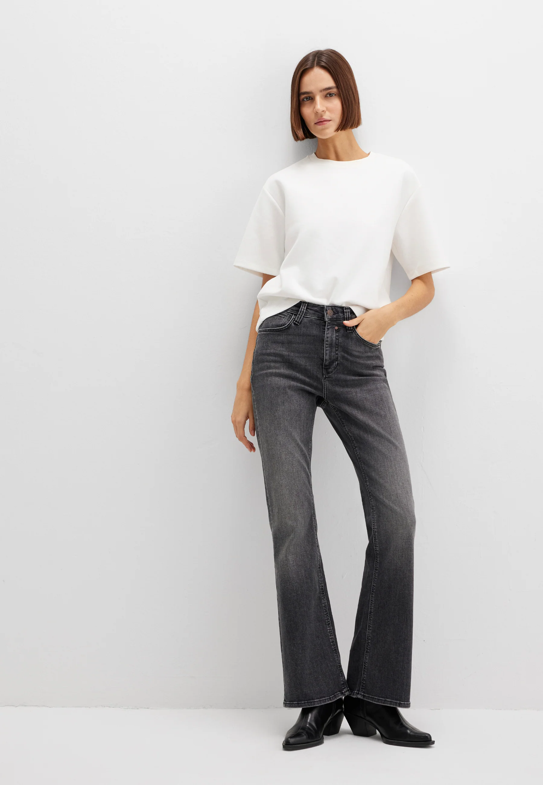 SAMARA | High-Rise, Pedal Pusher Pant
